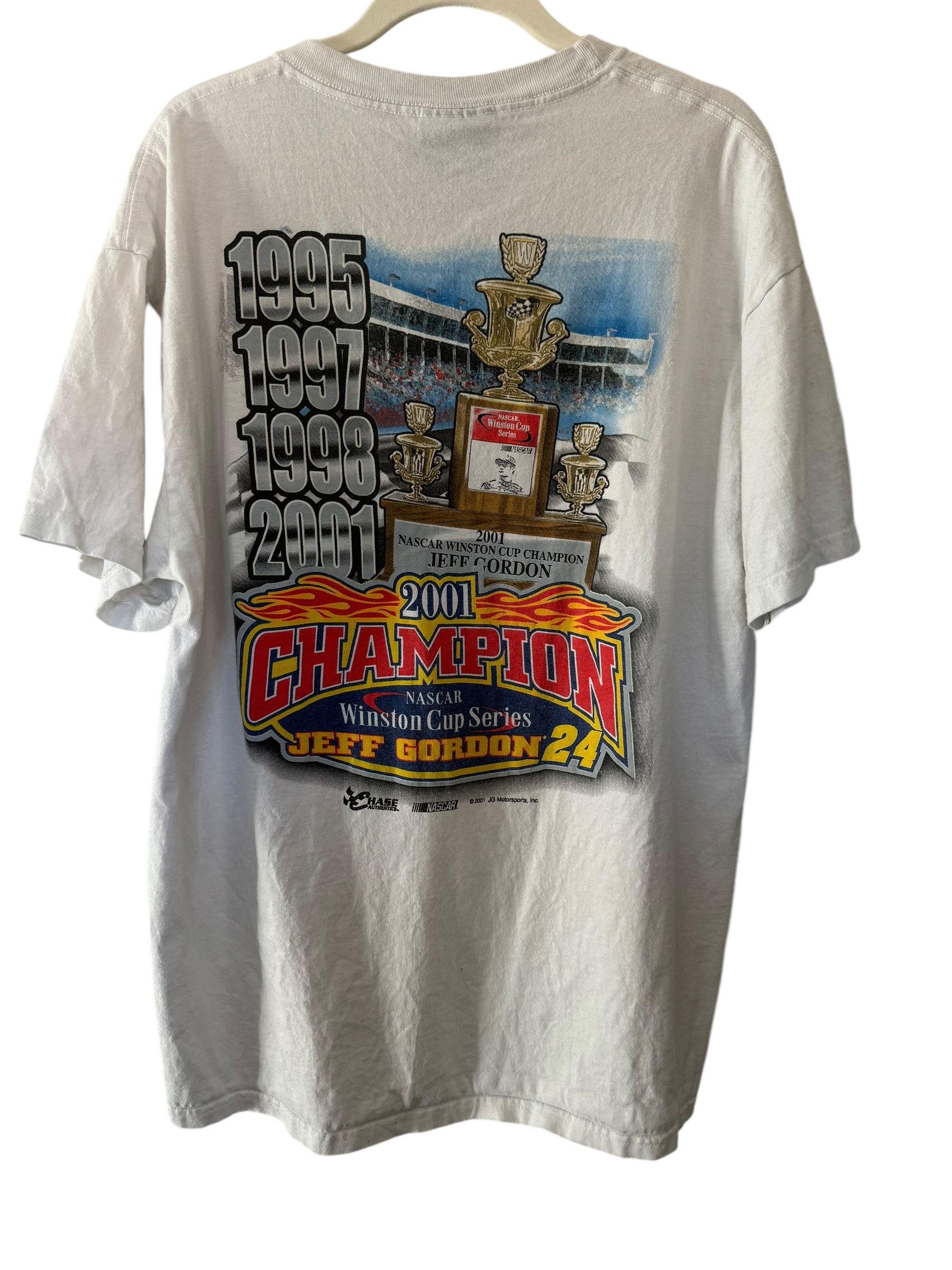 Chase Authentics Vintage 2001 Jeff Gordon NASCAR Champion T-Shirt Size US M / EU 48-50 / 2 - 2 Thumbnail