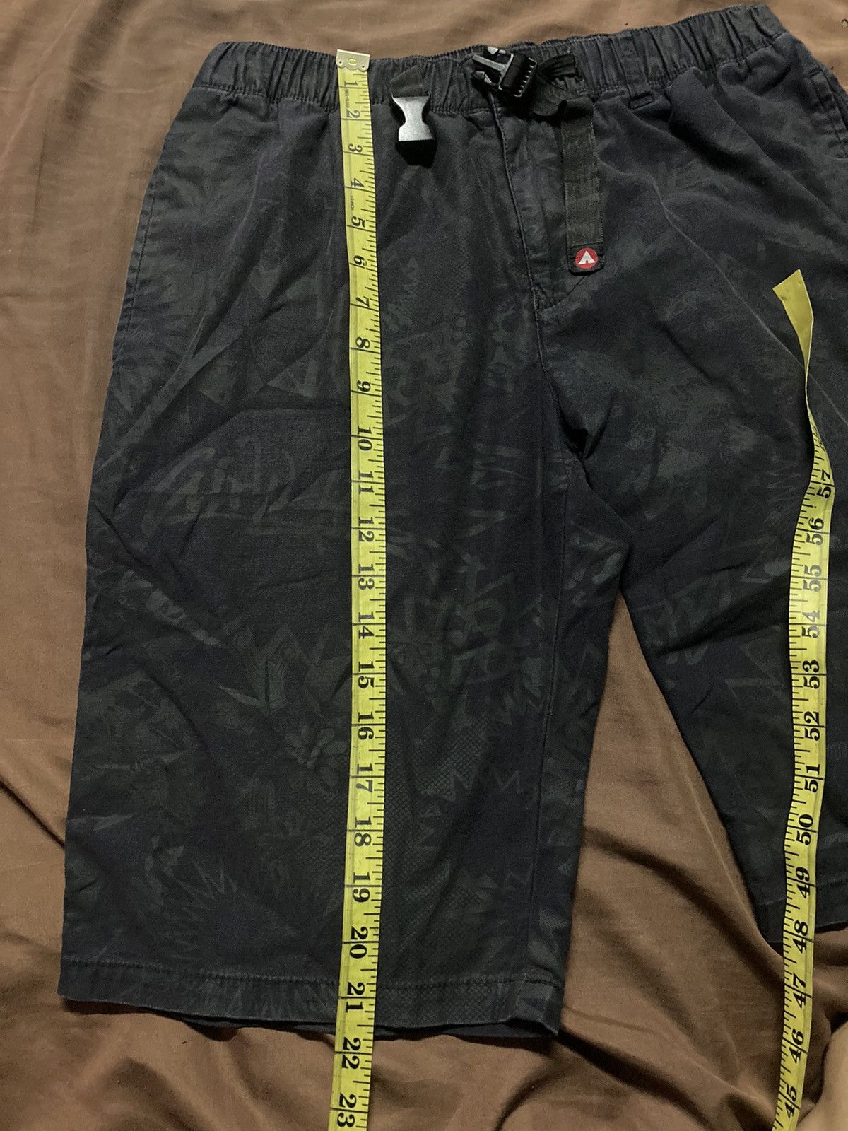 Airwalk Airwalk Overprinted Easy Shorts Size US 28 / EU 44 - 11 Thumbnail