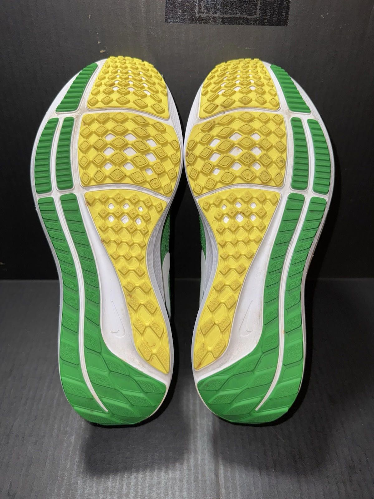 Nike Nike Men's Air Zoom Pegasus 39 'Oregon' DR1970-300 - Sz 9.5 Size US 9.5 / EU 42-43 - 8 Thumbnail
