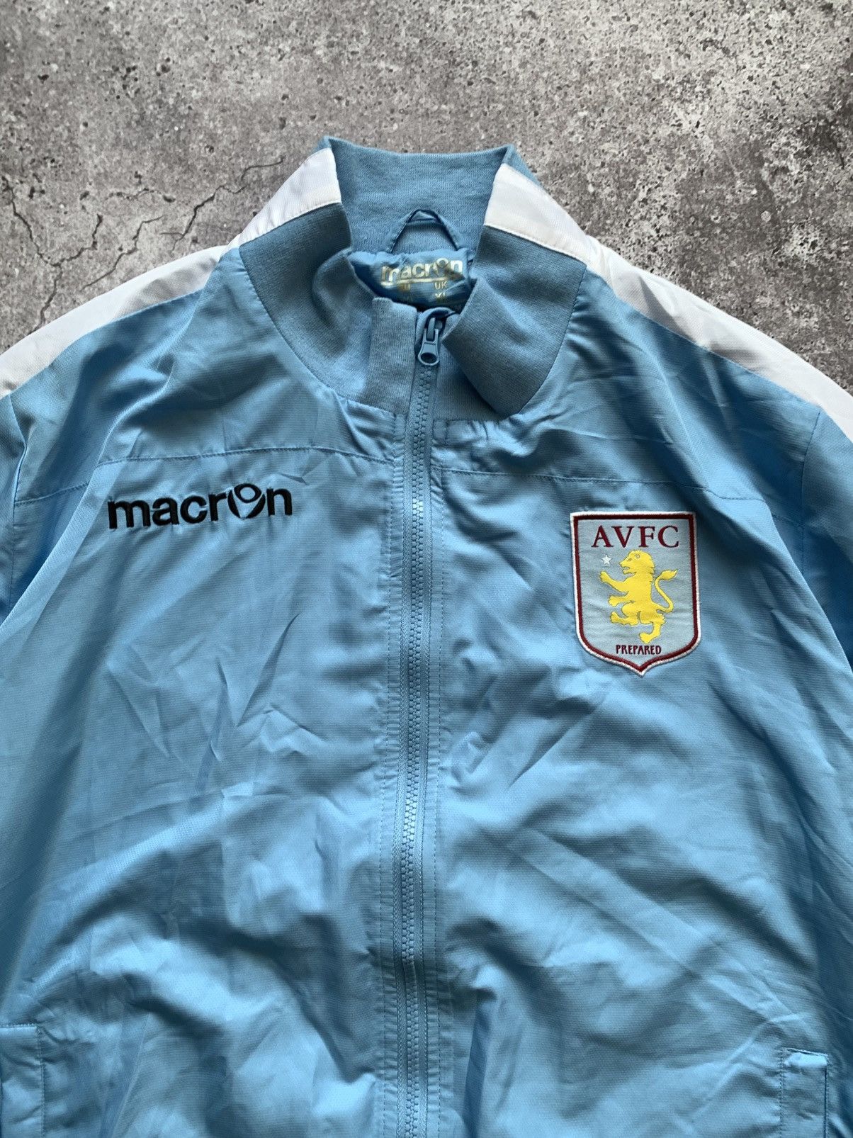 Macron 🔥MACRON ASTON VILLA VINTAGE TRAINING TRACK JACKET Size US XXL / EU 58 / 5 - 3 Thumbnail