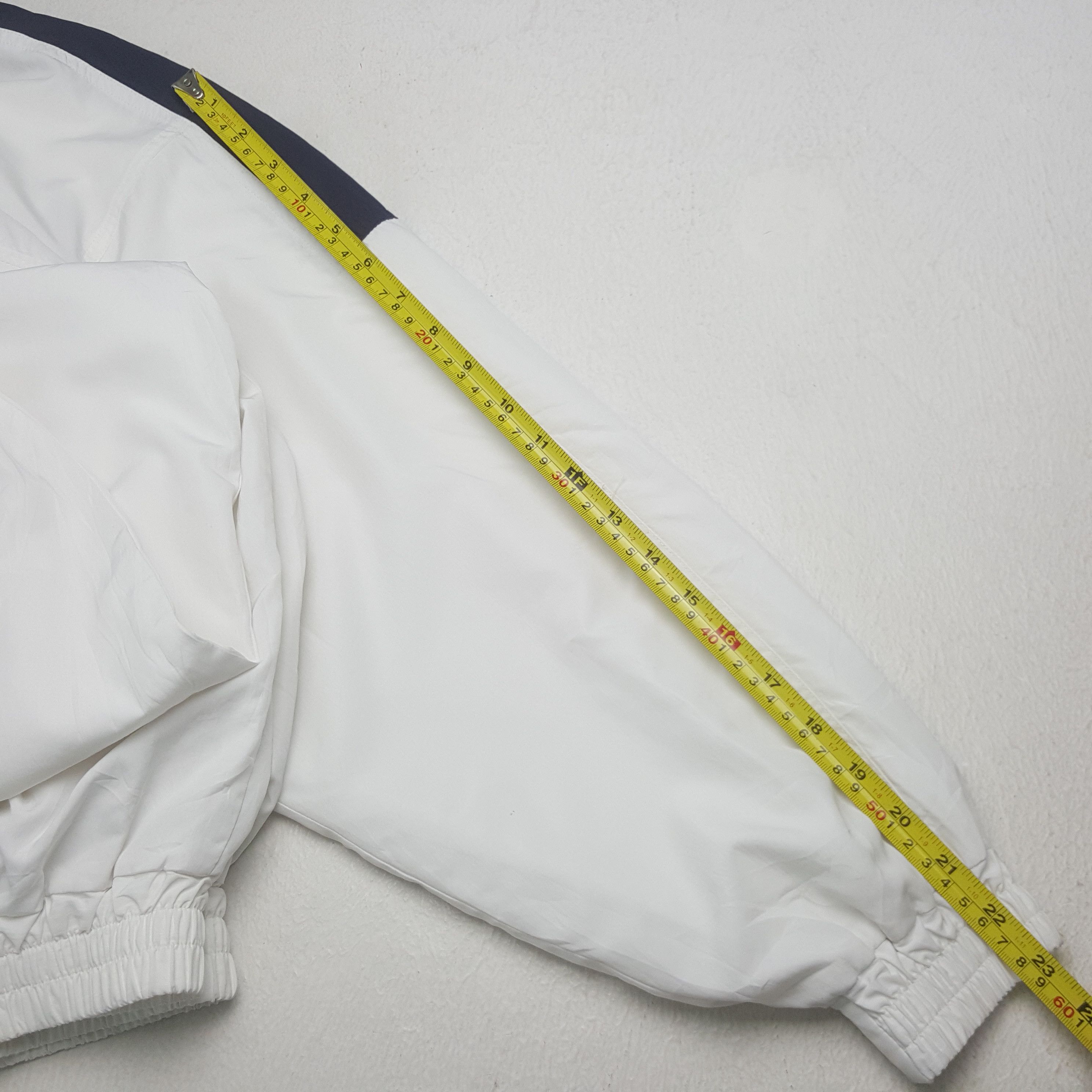Sergio Tacchini Vintage Sergio Tachhini Italian Windbreaker Jacket RR16 Size US L / EU 52-54 / 3 - 7 Thumbnail