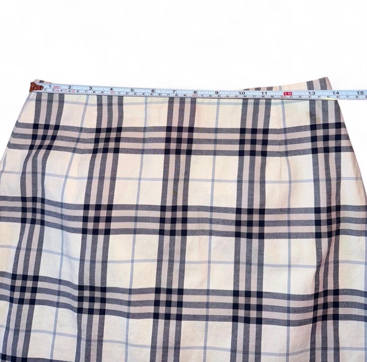 Burberry Burberry plaid mini skirt vintage size 8 Size 30" / US 8 / IT 44 - 5 Thumbnail