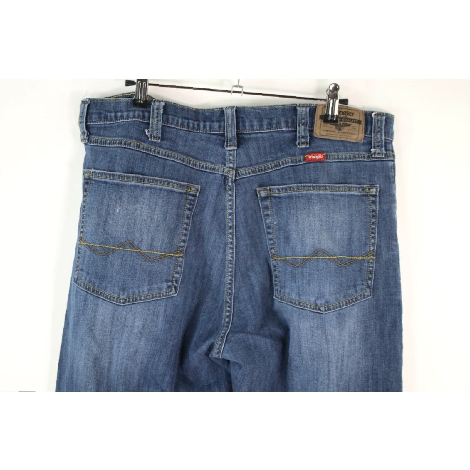 Wrangler Wrangler Mens Straight Fit Jeans Blue Denim Size 34x30 5-Pocket Design Belt Loops Front Flat Front Rise High Regular Cuff 8 in Mens Size US 34 / EU 50 - 4 Thumbnail