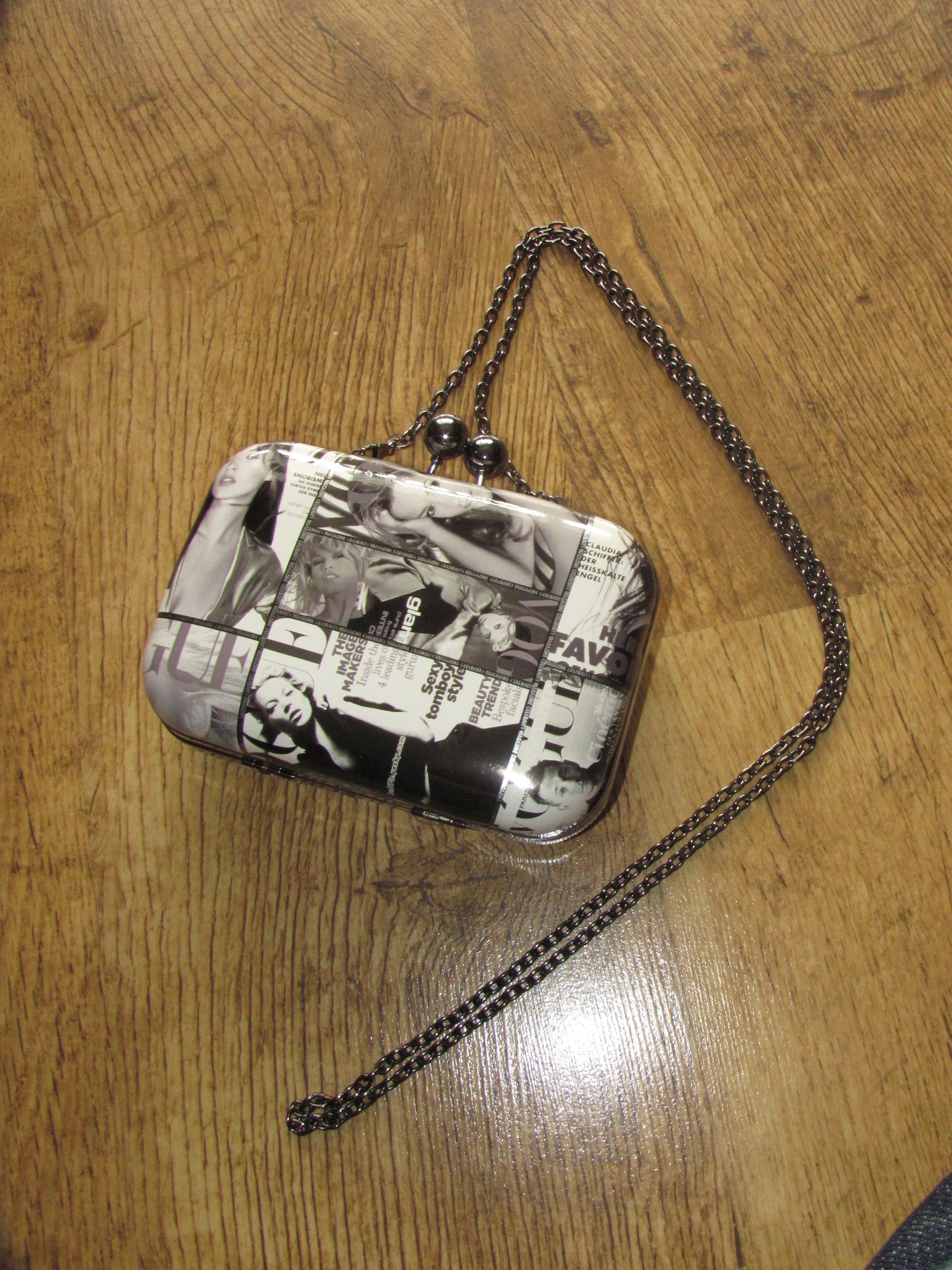 Vintage Vintage Y2K Style Magazine Collage Coin Purse Size ONE SIZE - 2 Thumbnail