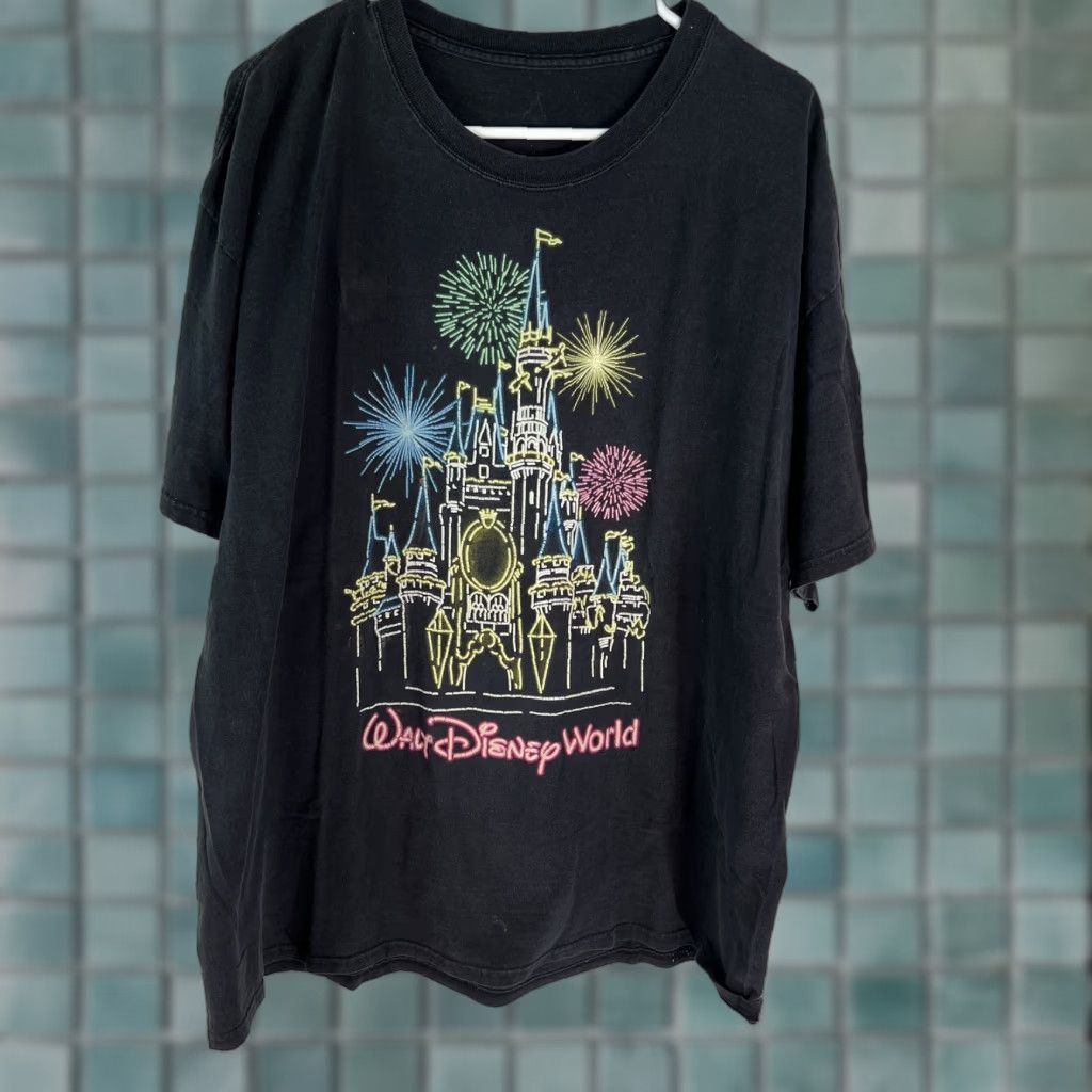 Disney Disney Mens T Shirt Short Sleeves Black XL Crew Neck Graphic Pullover Walt Disney World Disney Classic Comfort Size XL Mens Size US XL / EU 56 / 4 - 1 Thumbnail
