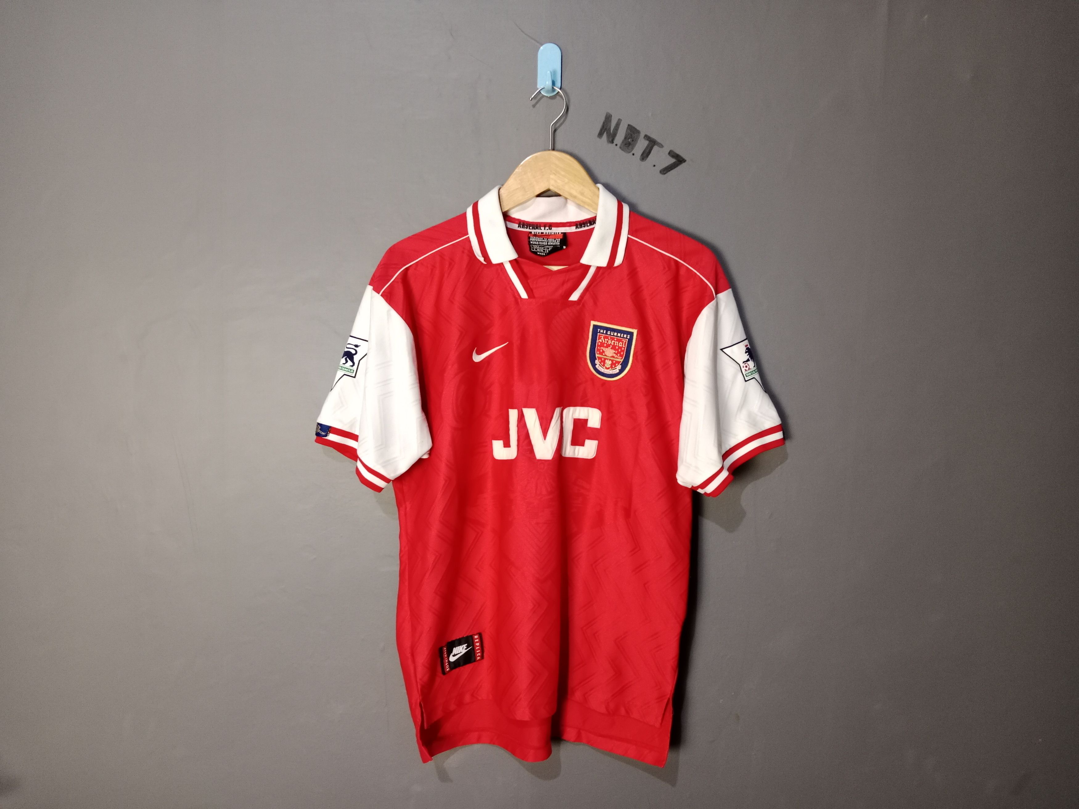 Nike Arsenal home 1996 (Bergkamp) Size US L / EU 52-54 / 3 - 1 Thumbnail