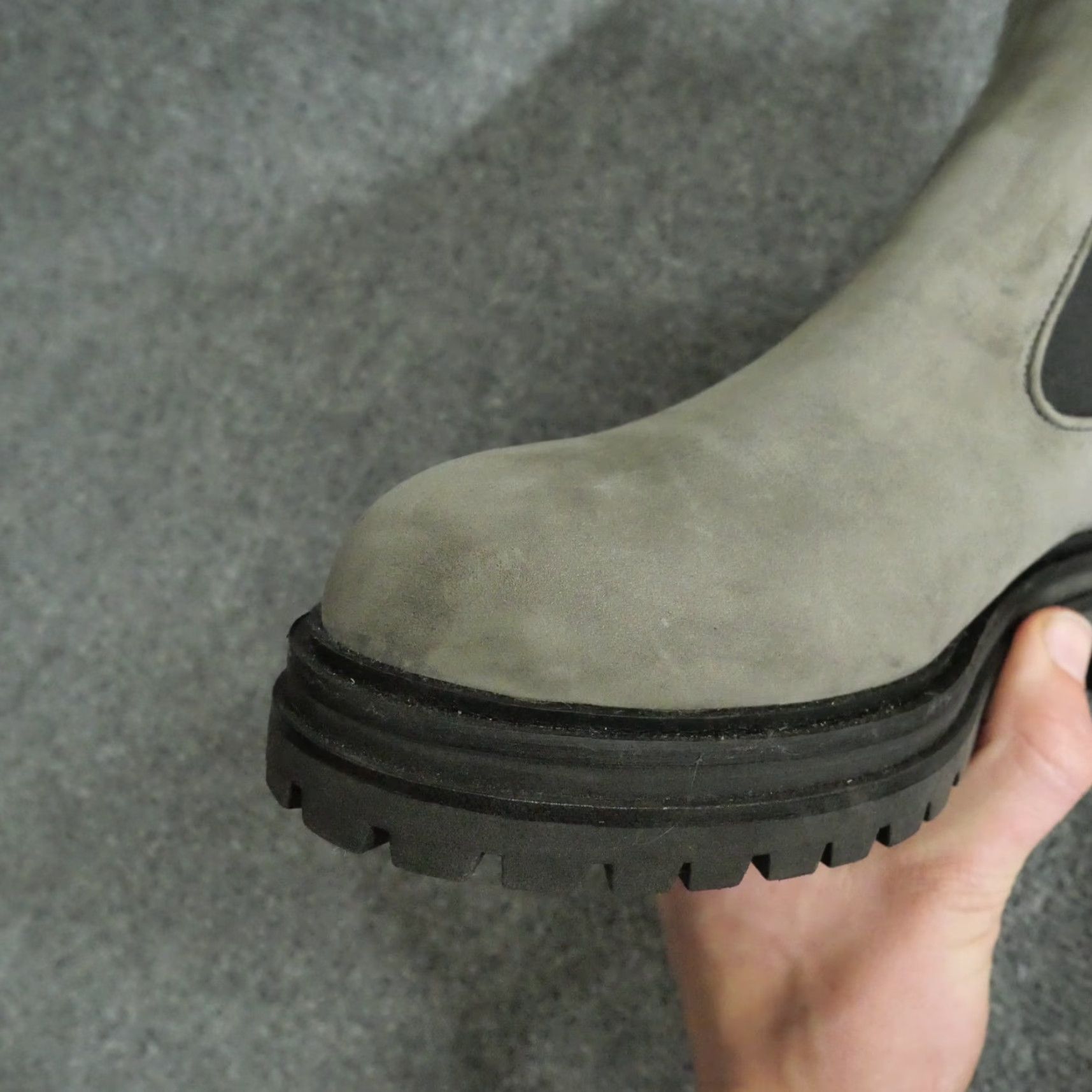 Vintage M Gemi Chelsea Boots Mens GREY Suede Leather 9/42 Chelsea Boot Casual Size US 9 / EU 42 - 7 Thumbnail