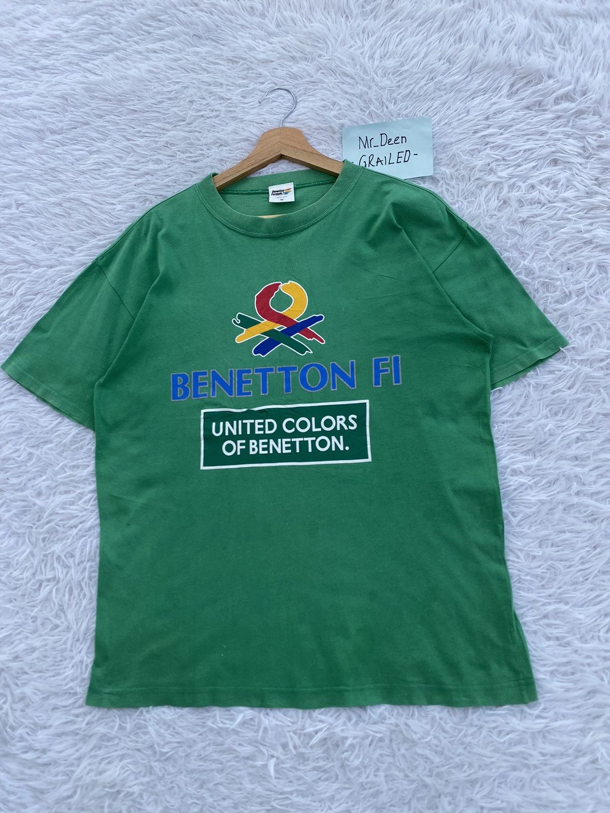United Colors Of Benetton Rare United Colors of Benetton Spellout Big Logo Tshirt Size US L / EU 52-54 / 3 - 4 Thumbnail