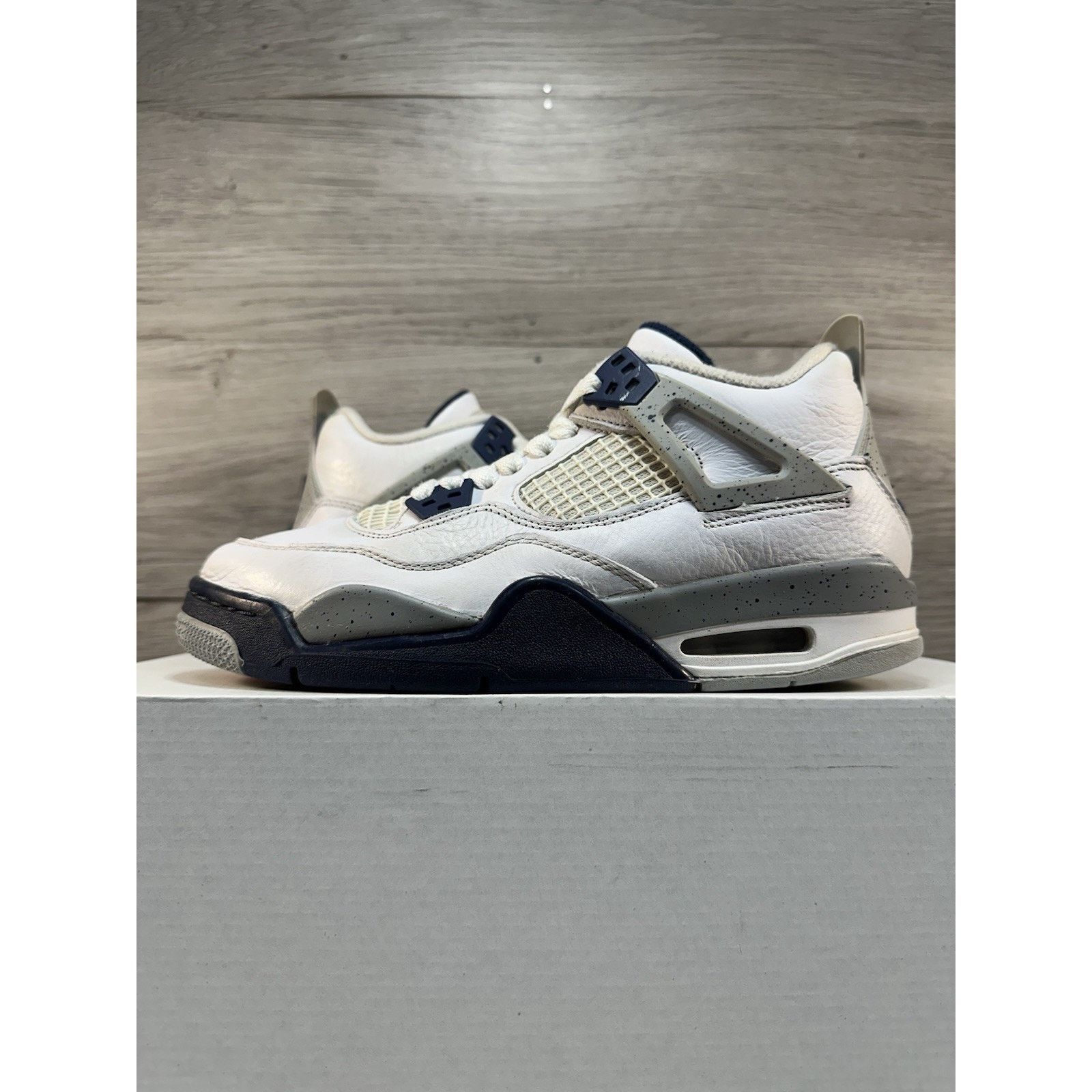 Jordan Brand Jordan 4 Retro Midnight Navy GS - Size 6.5y Size US 6.5 / EU 39-40 - 1 Thumbnail