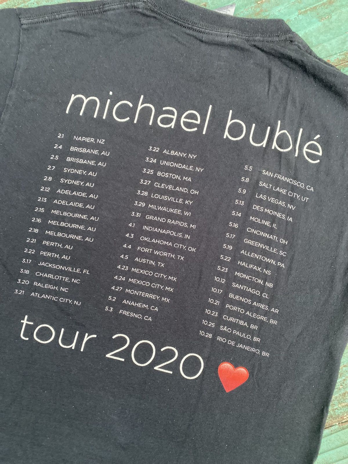 Gildan Michael buble tour 2020 soul shirt Size US M / EU 48-50 / 2 - 4 Thumbnail