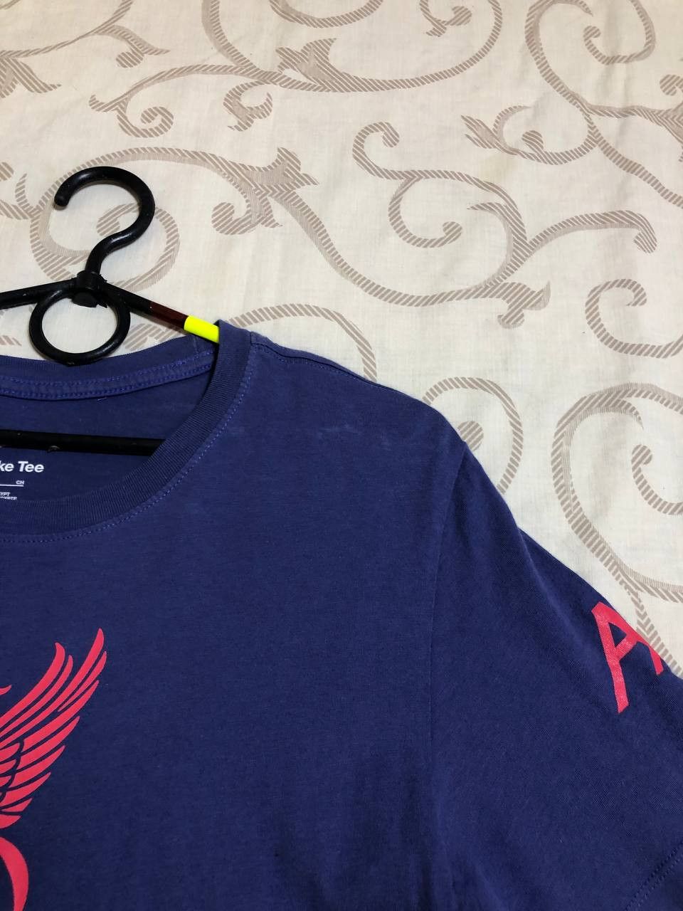 Nike Nike Liverpool FC Shirt Center Logo Short Sleeve Men Size US S / EU 44-46 / 1 - 11 Thumbnail