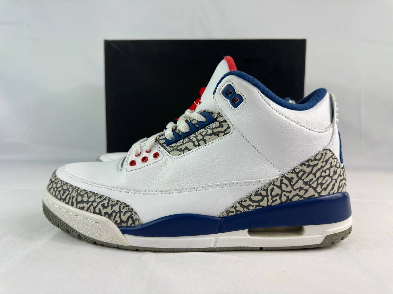 Nike Nike Air Jordan 3 Retro OG Mid True Blue Size US 10 / EU 43 - 6 Thumbnail