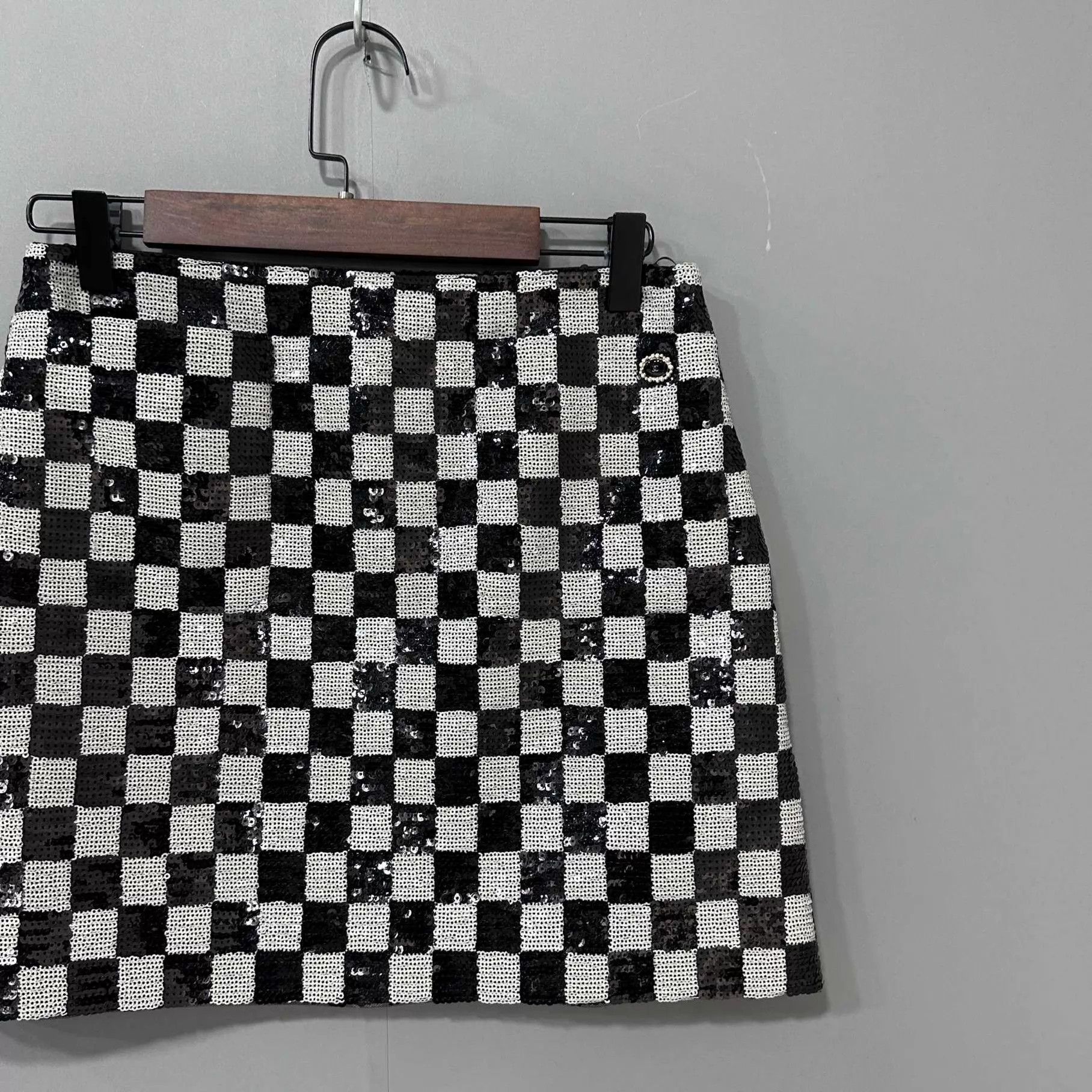 Chanel Chanel Women's Castle Series Color Blocked Sequin Skirt Size S / US 4 / IT 40 - 2 Thumbnail
