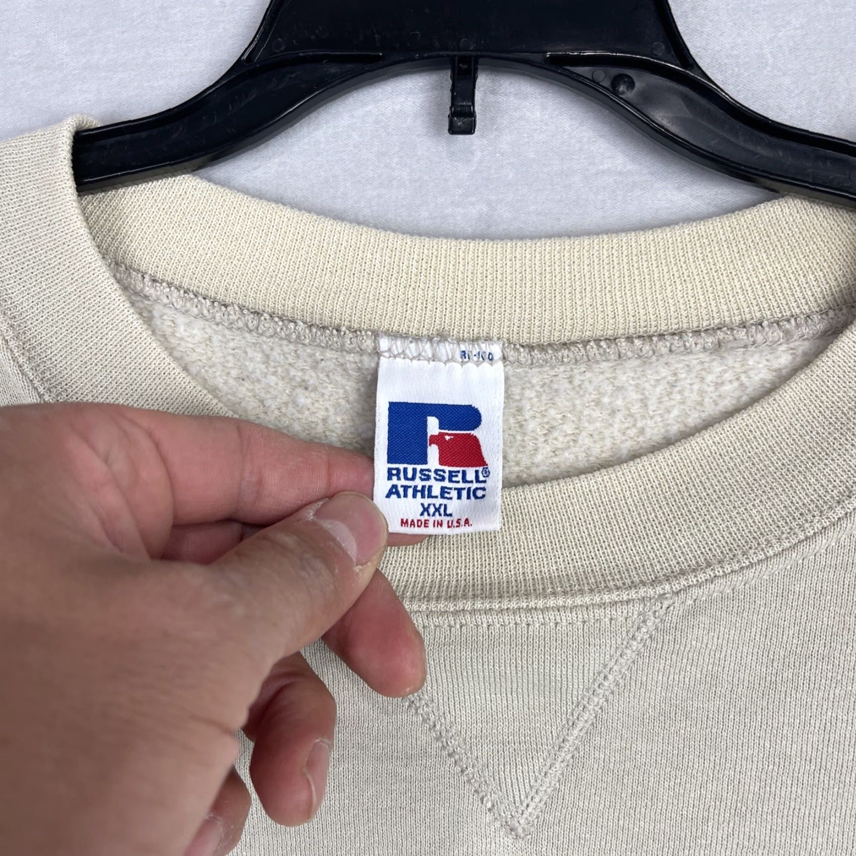 Russell Athletic VINTAGE Russell Athletic Sweater Mens 2XL Beige Sweatshirt Pullover Made In USA Size US XXL / EU 58 / 5 - 3 Thumbnail