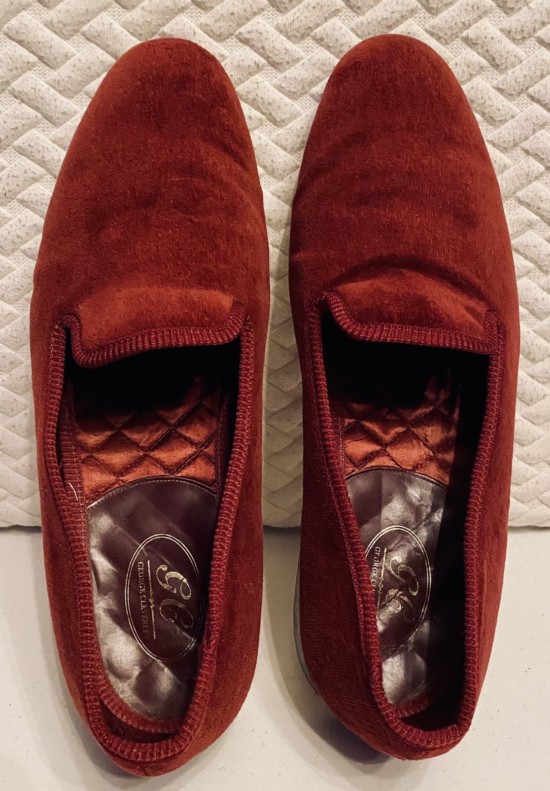 George Cleverley GEORGE CLEVERLEY 🏴󠁧󠁢󠁥󠁮󠁧󠁿 RED VELVET ALBERT SATIN QUILT LOAFER 12 Size US 12 / EU 45 - 12 Thumbnail