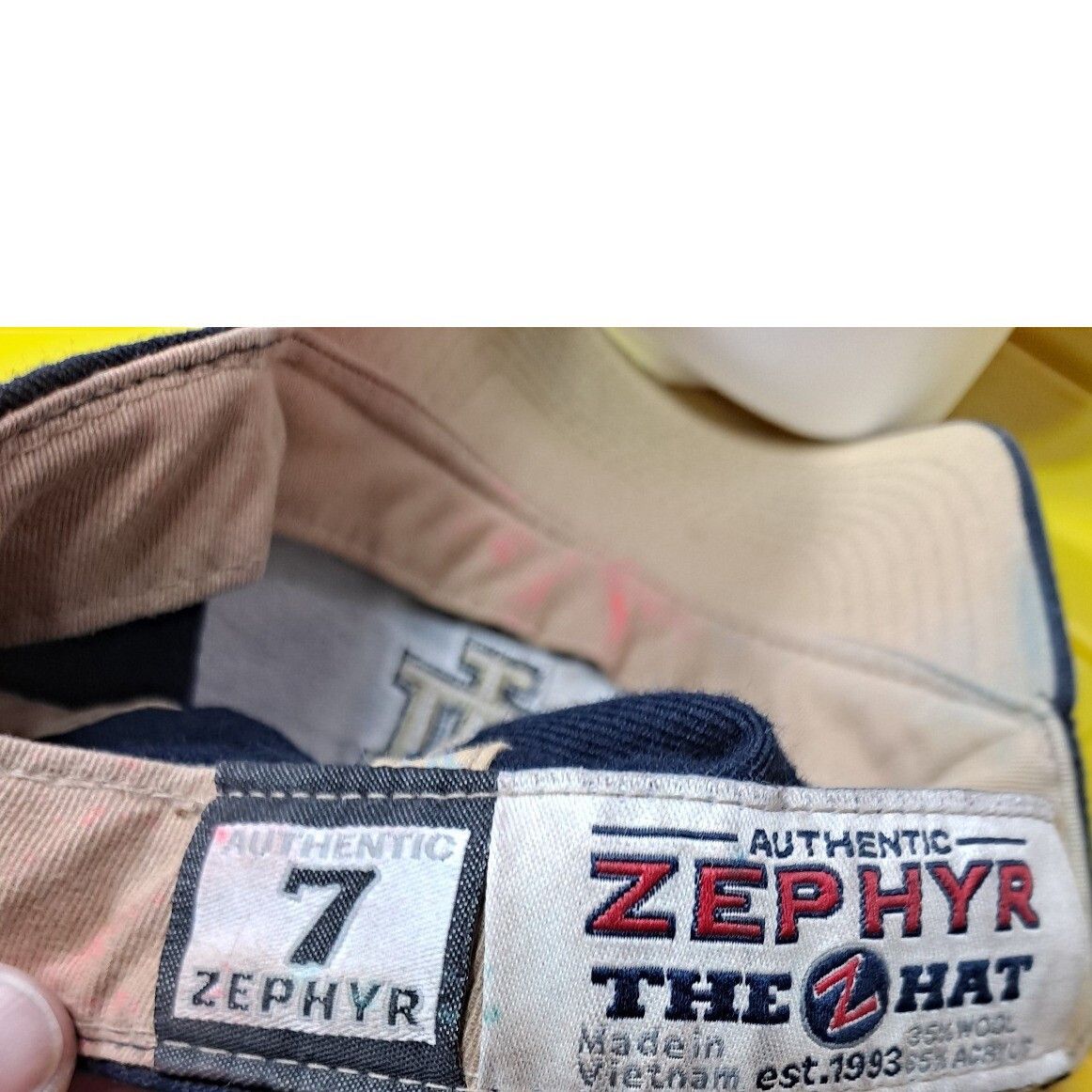 Zephyr Zephyr Notre Dame Irish Hat Cap Fitted ND Logo Shamrock Navy Size ONE SIZE - 6 Thumbnail
