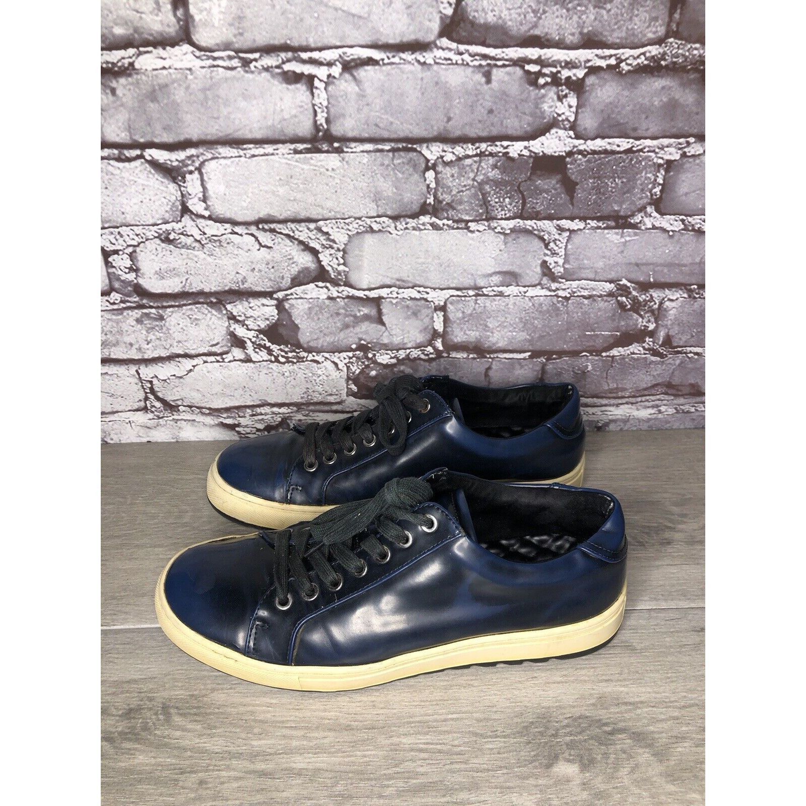 Karl Lagerfeld KARL LAGERFELD Navy Blue Patent Leather Lace Up Sneakers Sho Size US 9 / EU 42 - 5 Thumbnail