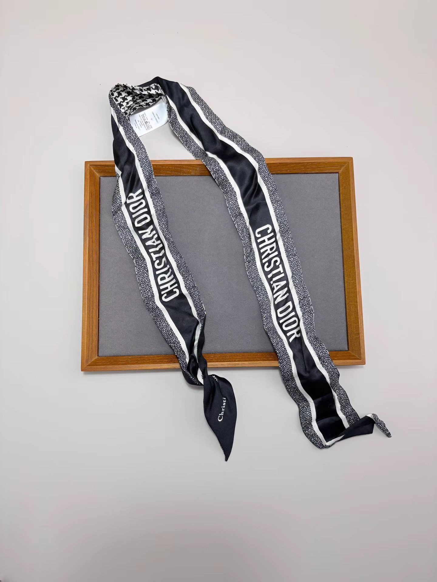 Dior DIOR Dior Houndstooth Scarf K1 Size ONE SIZE - 1 Thumbnail