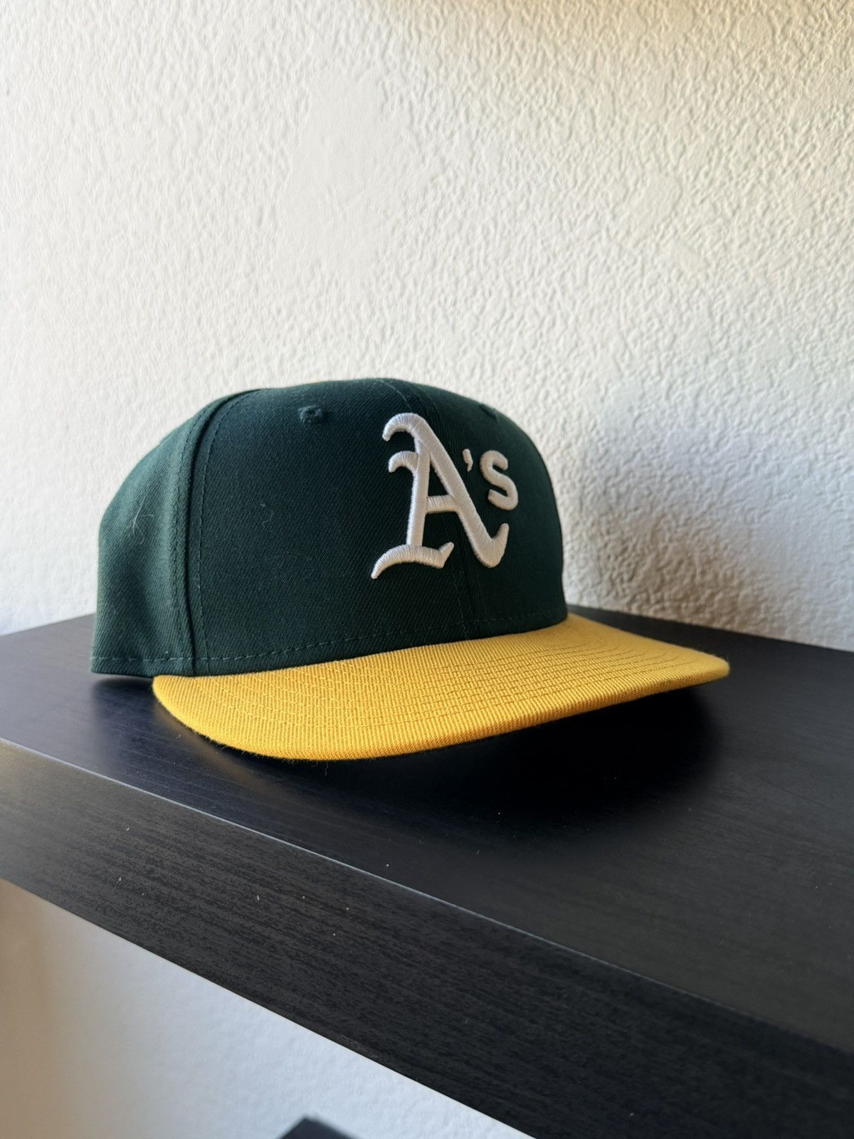 Vintage Fitted A’s BaseBall Hat Size ONE SIZE - 1 Thumbnail