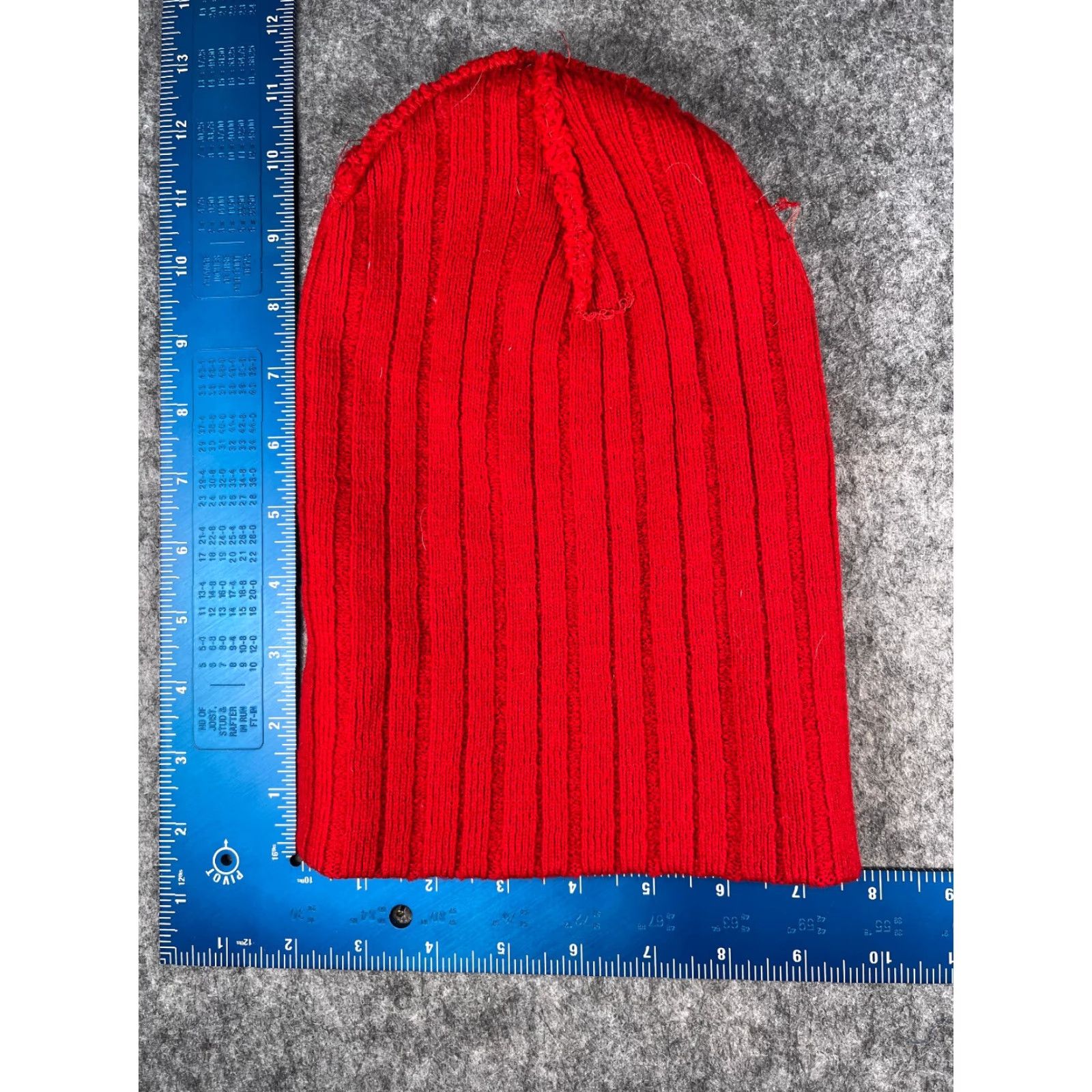 Vintage Beanie Toque Women One Size Red Knit Ribbed Acrylic Blend Winter Ski Size ONE SIZE - 4 Thumbnail