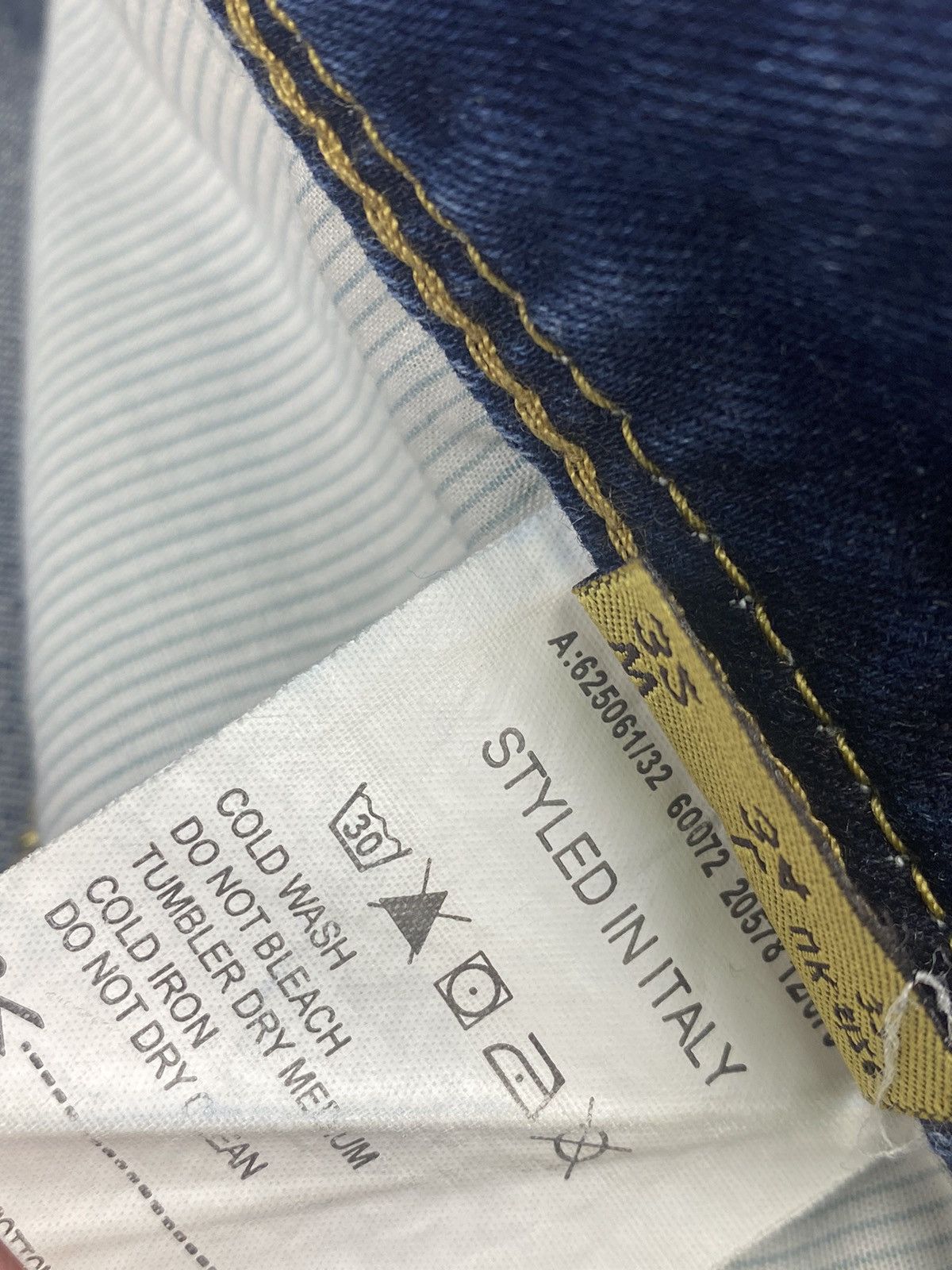 Trussardi Vintage Luxury Trussardi Denim Jeans Size 32 x 34 Size US 32 / EU 48 - 18 Thumbnail