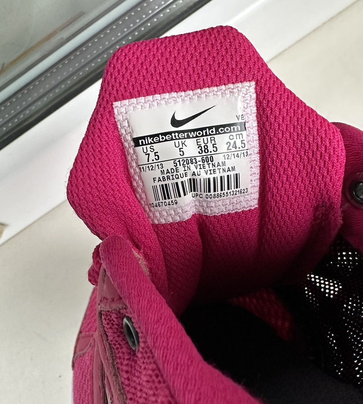 Nike Nike Relentless 2 38,5 EUR/7,5 US/ 5 UK Size US 7.5 / IT 37.5 - 7 Thumbnail