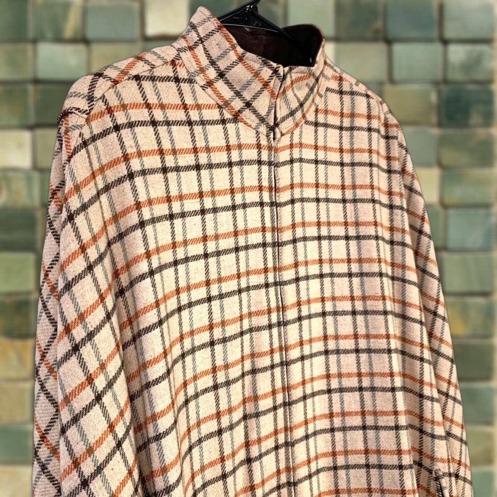 Vintage Vintage 70s Zippered Plaid Wool Women's Poncho One Size Brown User: Vintage 70s Zippered Plaid Wool Women’s Poncho One Size Brown Size ONE SIZE - 1 Thumbnail