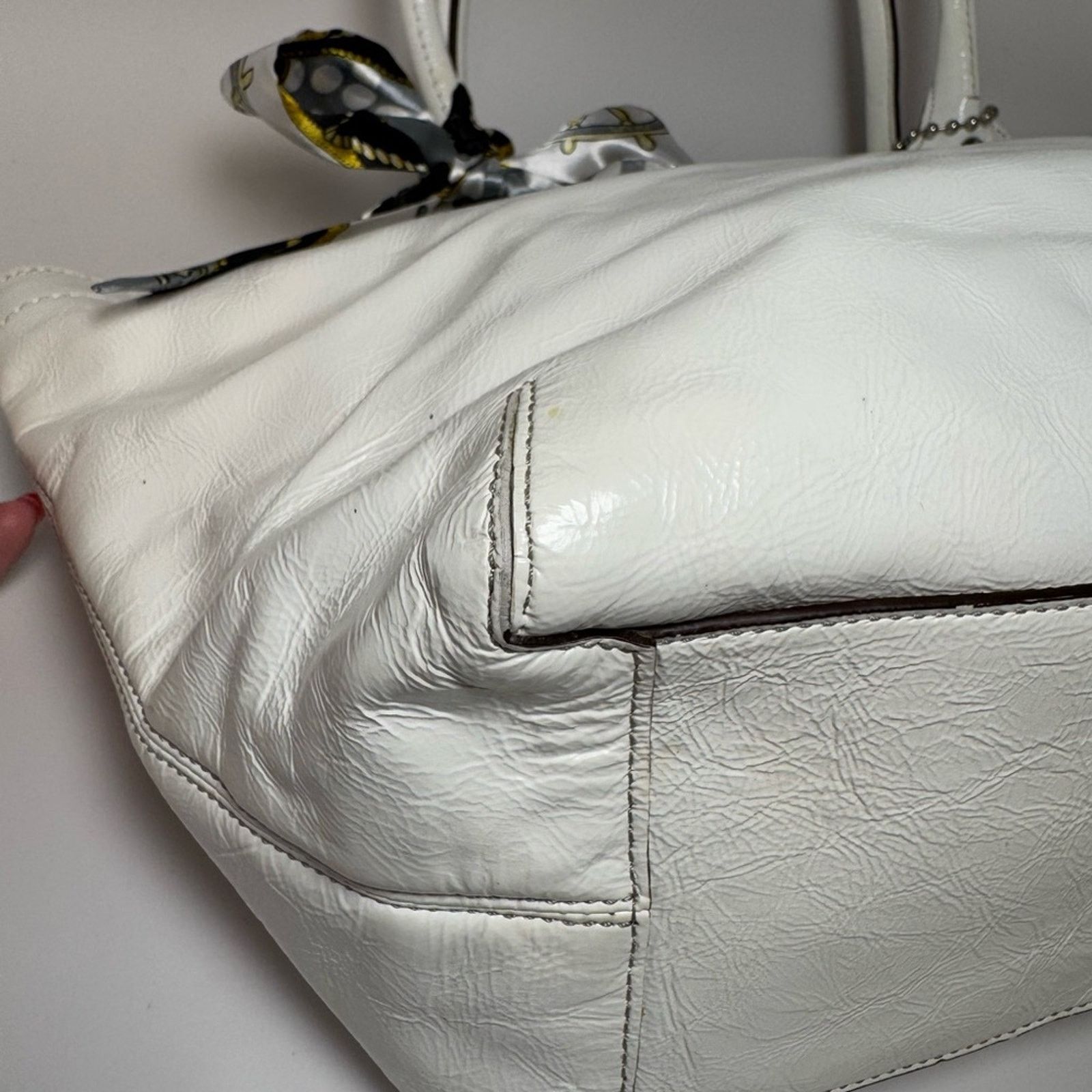 Coach Coach Bleecker Caryall Tote Eggshell Patent Leather #14483 Size ONE SIZE - 10 Thumbnail