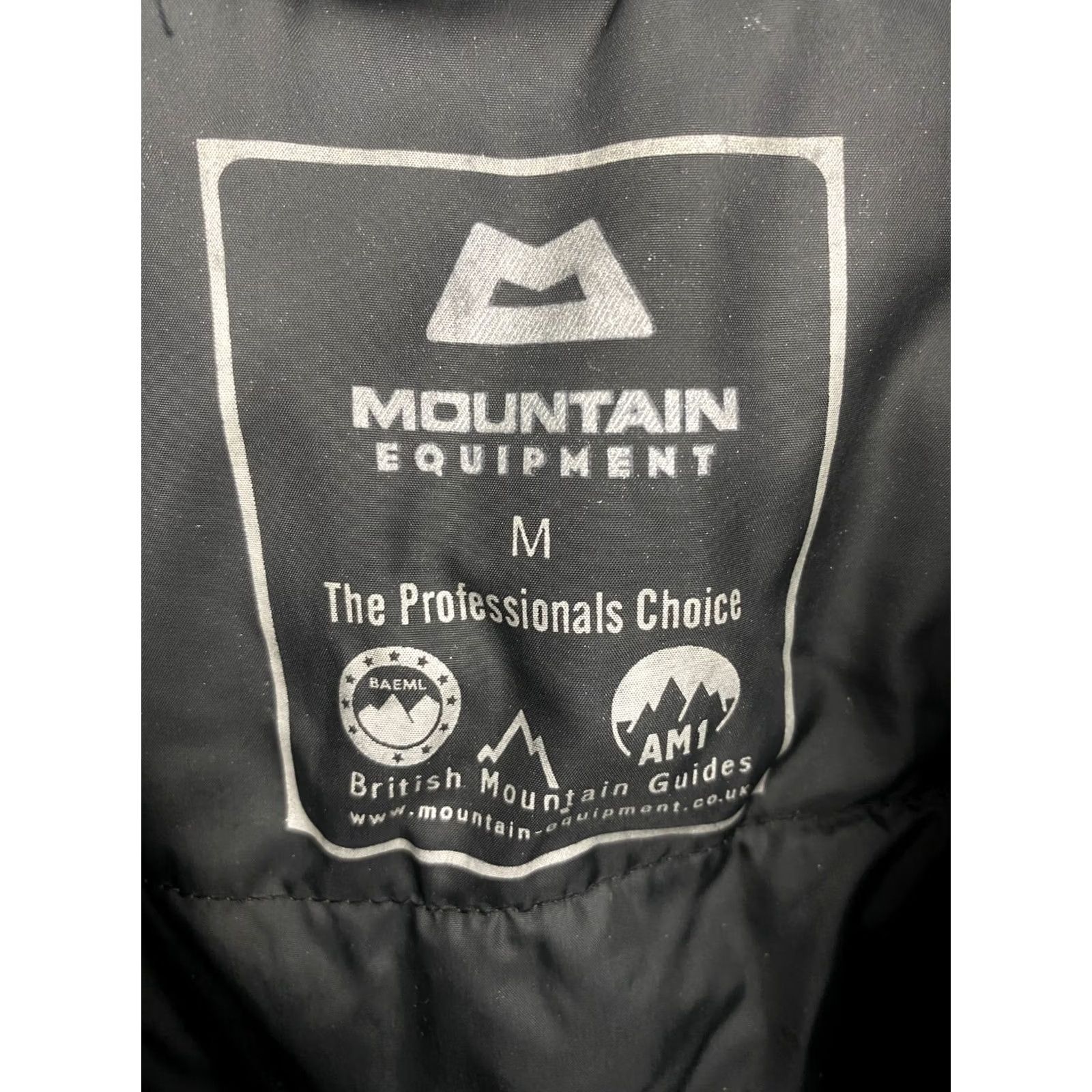 Mountain Equipment Mountain Equipment Mens Down Puffer Vest M Shirt Mens Down Vest Multicolor Logo 90s? No. Size US M / EU 48-50 / 2 - 4 Thumbnail