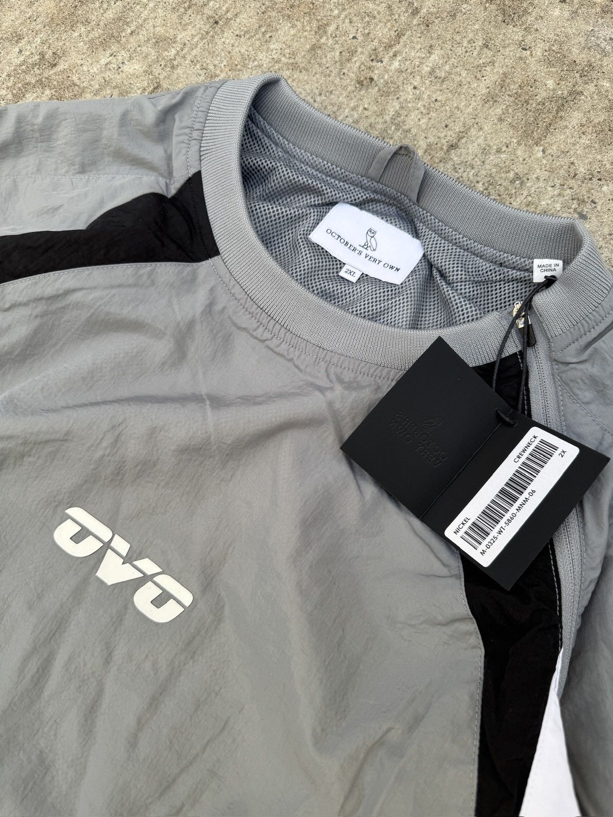 October's Very Own OVO nylon pullover crewneck grey nickel Size US XXL / EU 58 / 5 - 1 Thumbnail