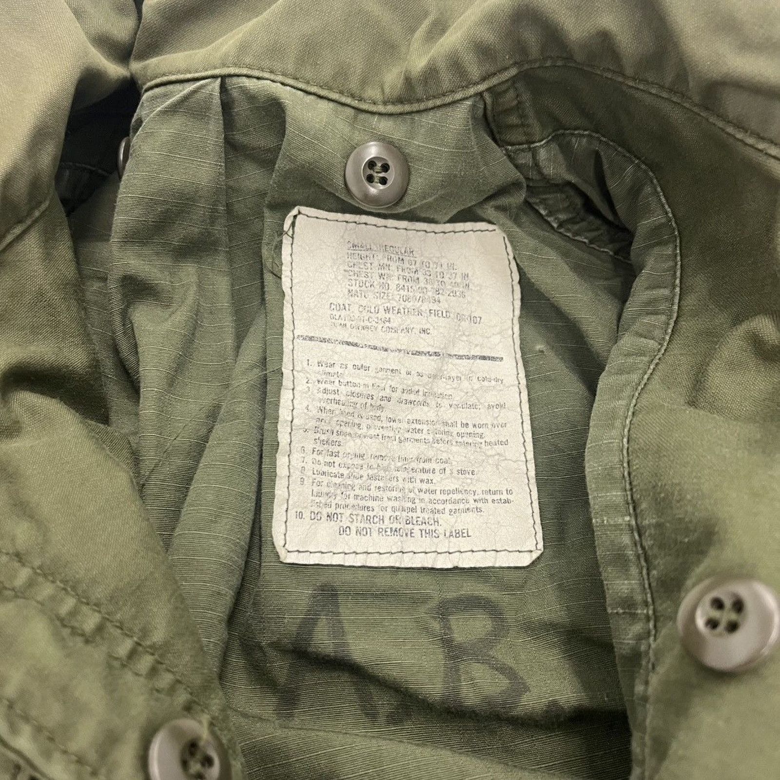 Vintage Vintage 50s OG-107 Sateen Military Green Field Jacket Size US S / EU 44-46 / 1 - 5 Thumbnail