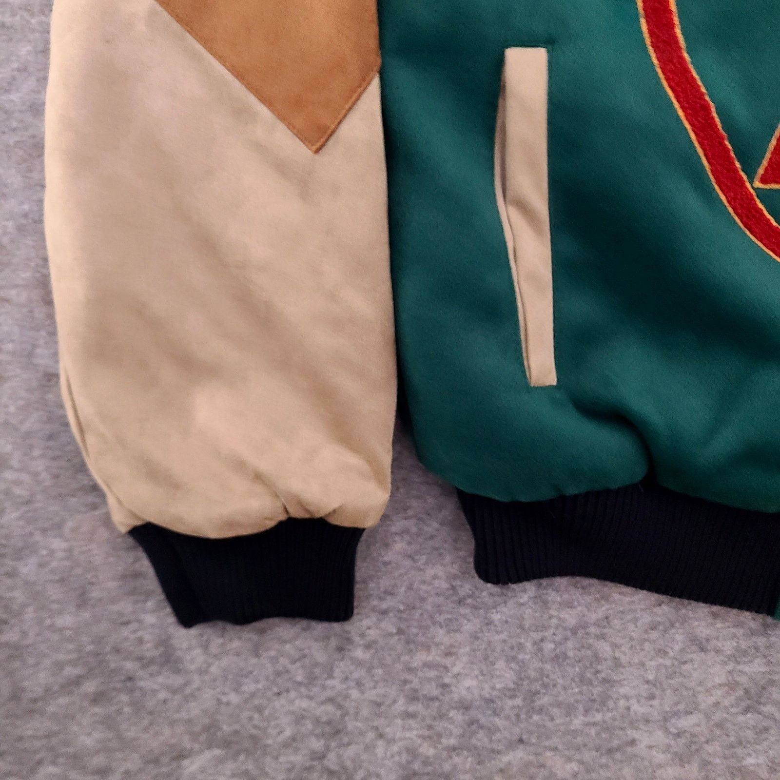 Other Lady Luck Casino Varsity Jacket Large Elbow Patch Colorblock Size US L / EU 52-54 / 3 - 5 Thumbnail