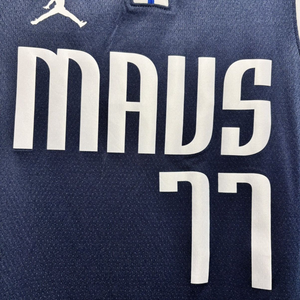 Jordan Brand Luka Doncic Dallas Mavericks NBA Jersey Swingman Jordan Size US XL / EU 56 / 4 - 4 Thumbnail
