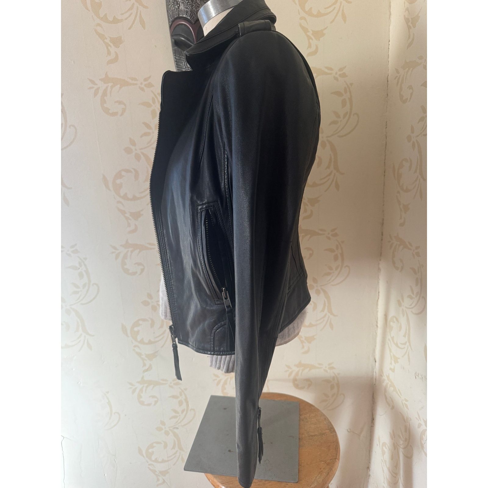 Joie Ladies Size XS Joie 100% Leather Black Moto Jacket Size XS / US 0-2 / IT 36-38 - 3 Thumbnail