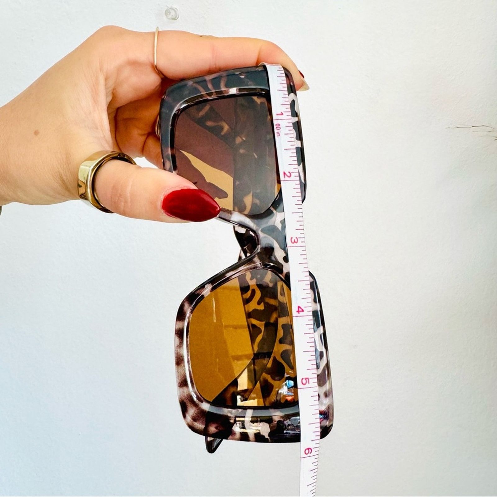 NEW NORDSTROM Black Tan Brown $78 Tortoiseshell Plastic Sunglasses Sunnies Y2K NEW NORDSTROM Tan Brown $78 Tortoiseshell Plastic Sunglasses main image 4