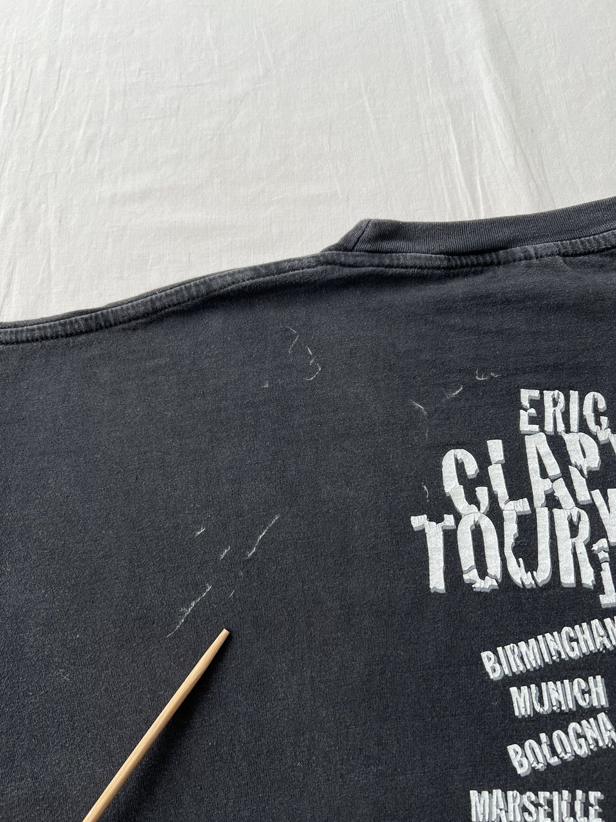 Band Tees Vintage 1998 Eric Clapton Live World Tour Black T-shirt Size US XL / EU 56 / 4 - 14 Thumbnail