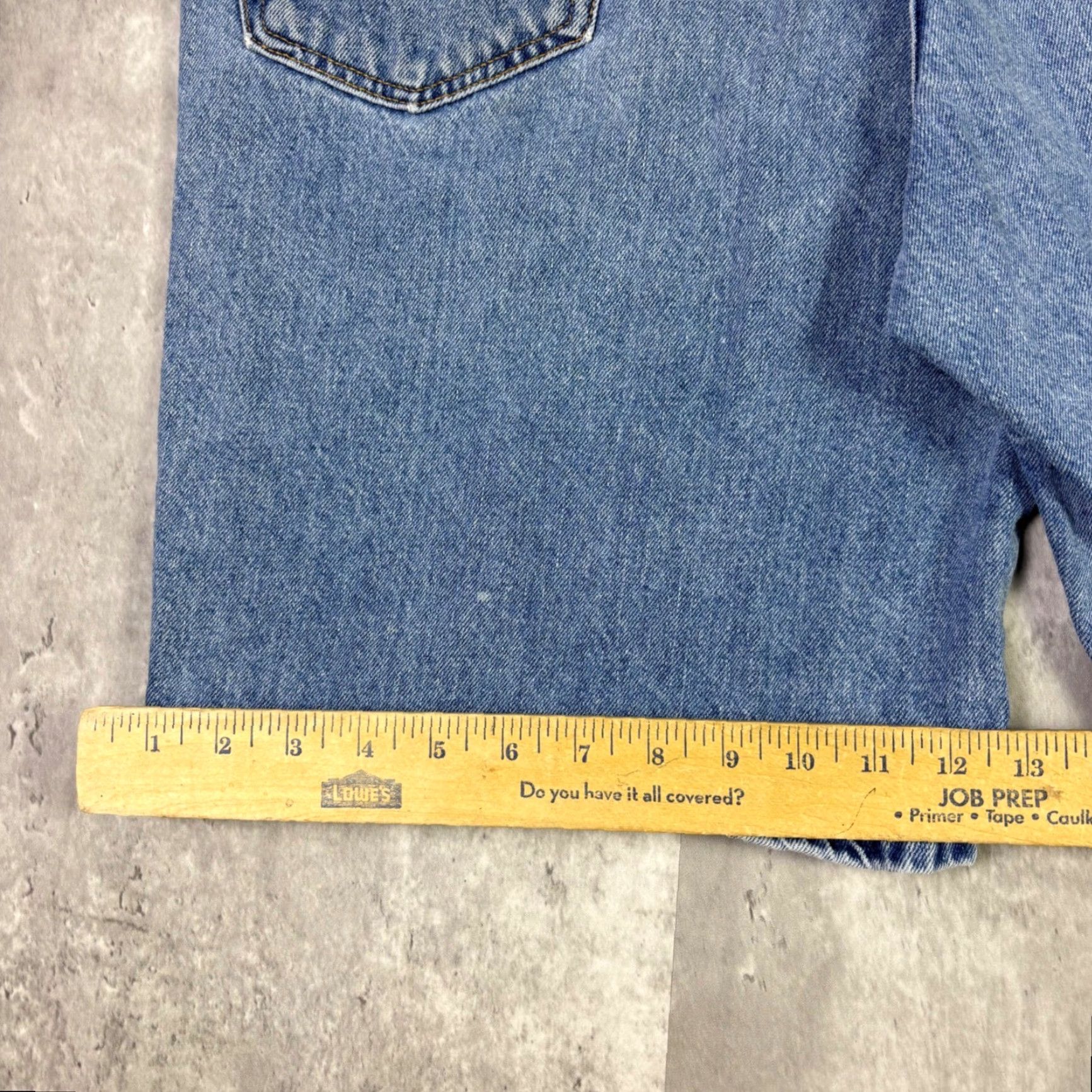 Levi's VINTAGE Levi's 550 Mens 36 Relaxed Denim Shorts Blue Medium Wash 35550-1891 Bermuda 5-Pocket Design Jeans Shorts Casual Retro 90s Mens Women? Size US 36 / EU 52 - 4 Thumbnail