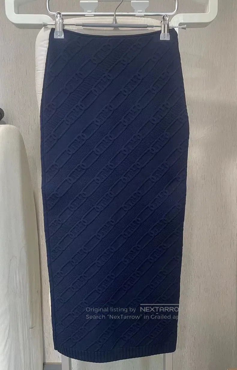 Fendi Fendi Navy Knit Skirt, Classic Full Print Lock Buckle Reli Size 24" / US 00 / IT 34 - 1 Thumbnail