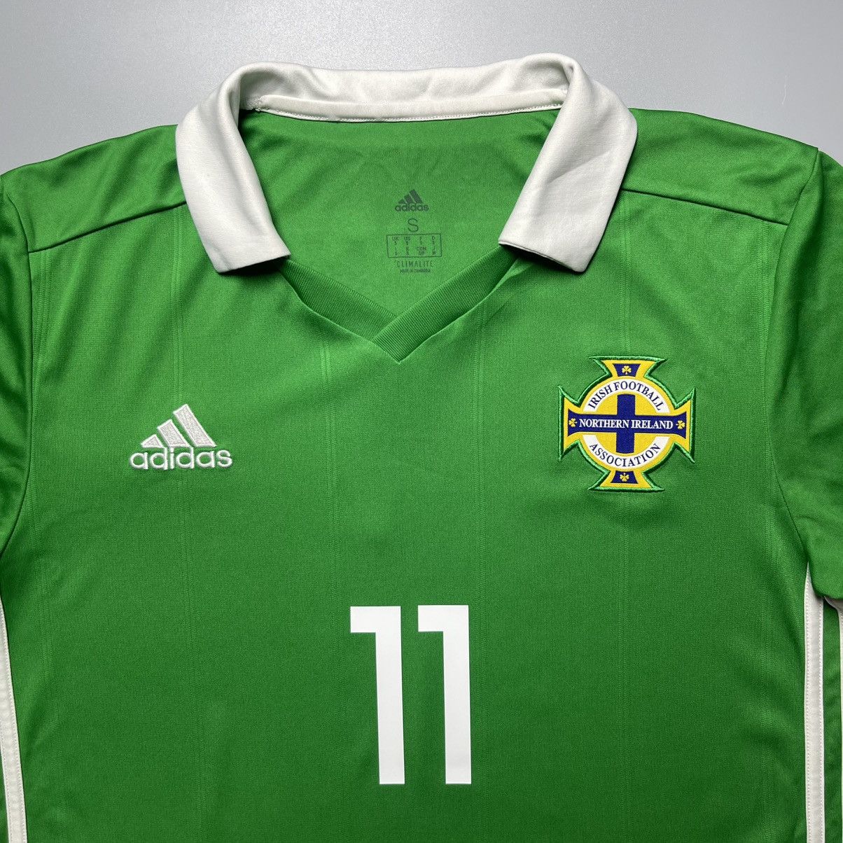 Adidas NORTHERN IRELAND ADIDAS 2017/2018 FOOTBALL JERSEY #11 BRUNT Size US S / EU 44-46 / 1 - 4 Thumbnail