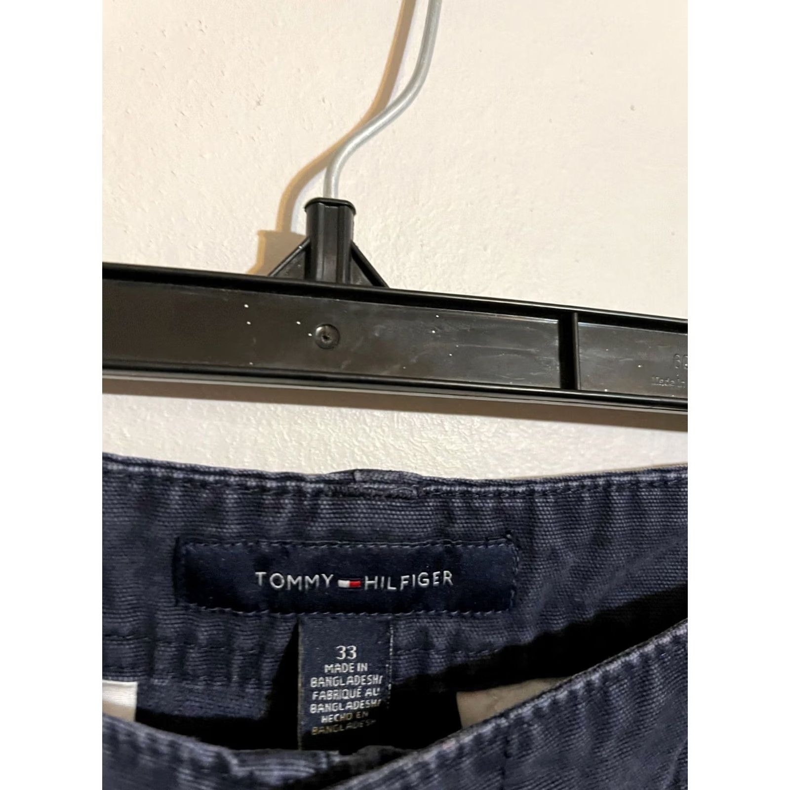 Tommy Hilfiger Tommy Hilfiger Navy Blue Flat Front Military Style Cargo Shorts - Men's 33 Cargo Shorts, Navy, 33, Logo, Regular Fit Size US 34 / EU 50 - 4 Thumbnail