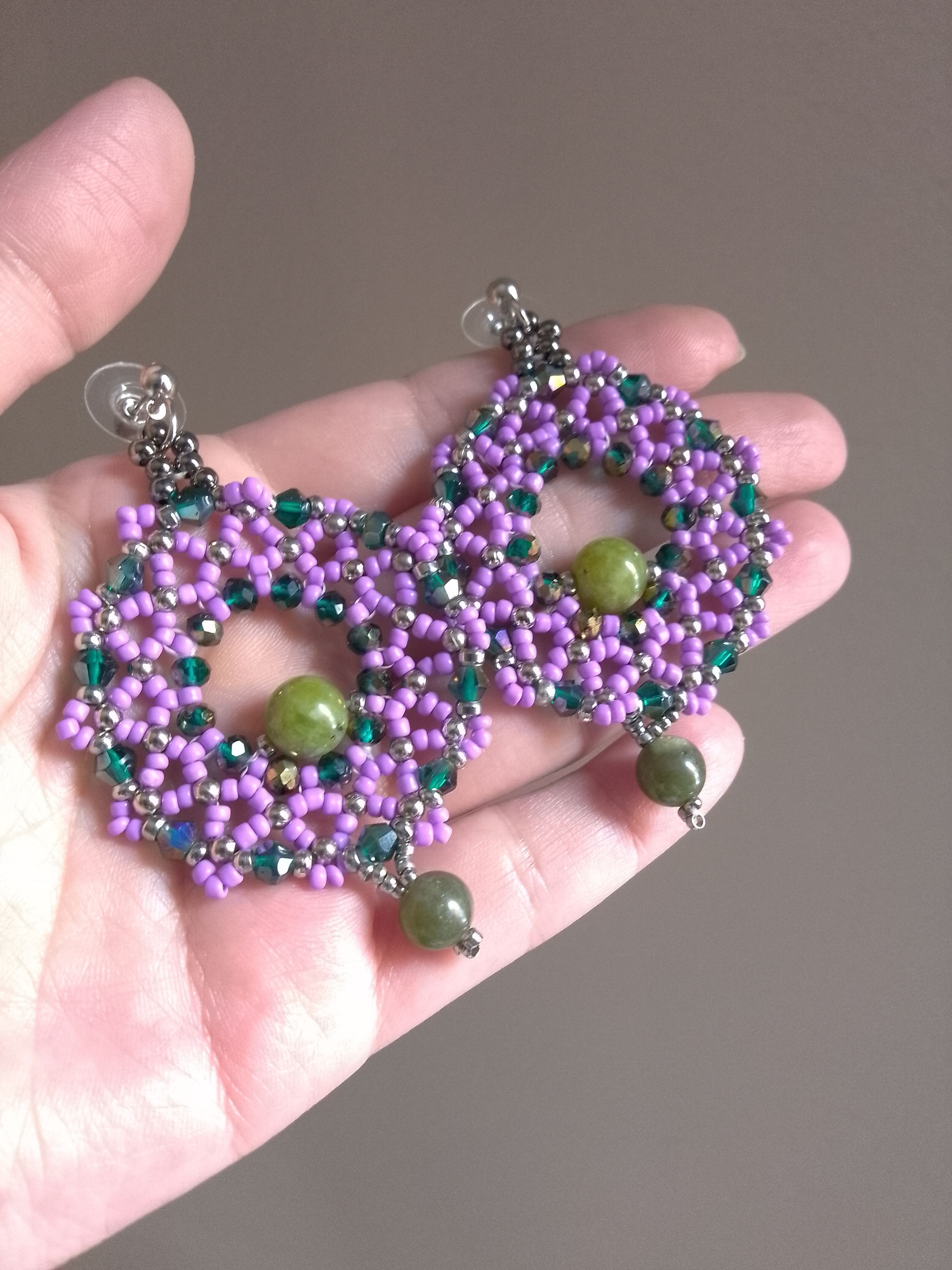 Handmade Earrings with natural jade gemstones Circular shape Size ONE SIZE - 2 Thumbnail