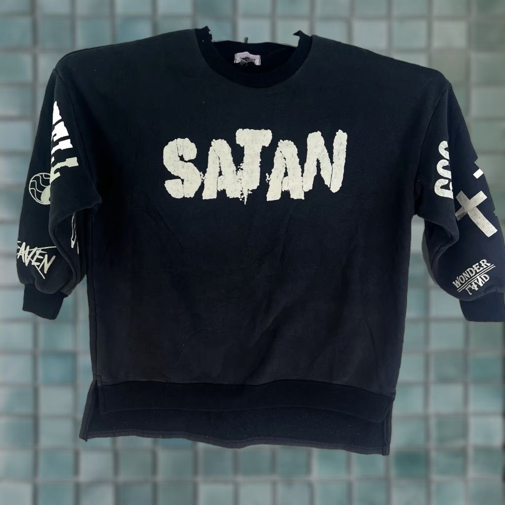 Scotch & Soda VINTAGE Scotch & Soda Gothic Satan Sweatshirt Women Size L Black Graphic 3/4 Sleeve Pullover Size L / US 10 / IT 46 - 1 Thumbnail