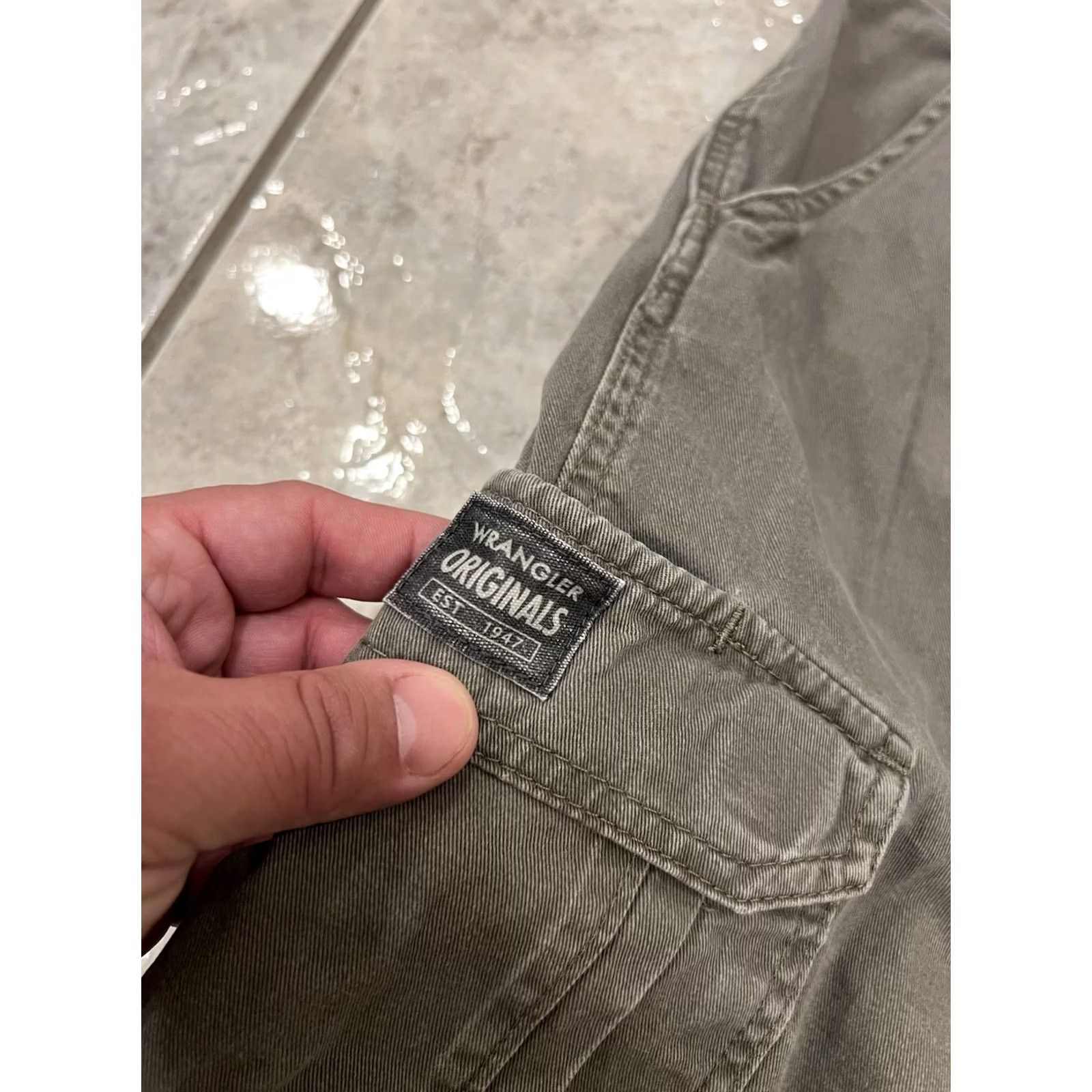 Wrangler VINTAGE? No. (omit) -> Sorry, cannot determine vintage. Size US 42 / EU 58 - 3 Thumbnail