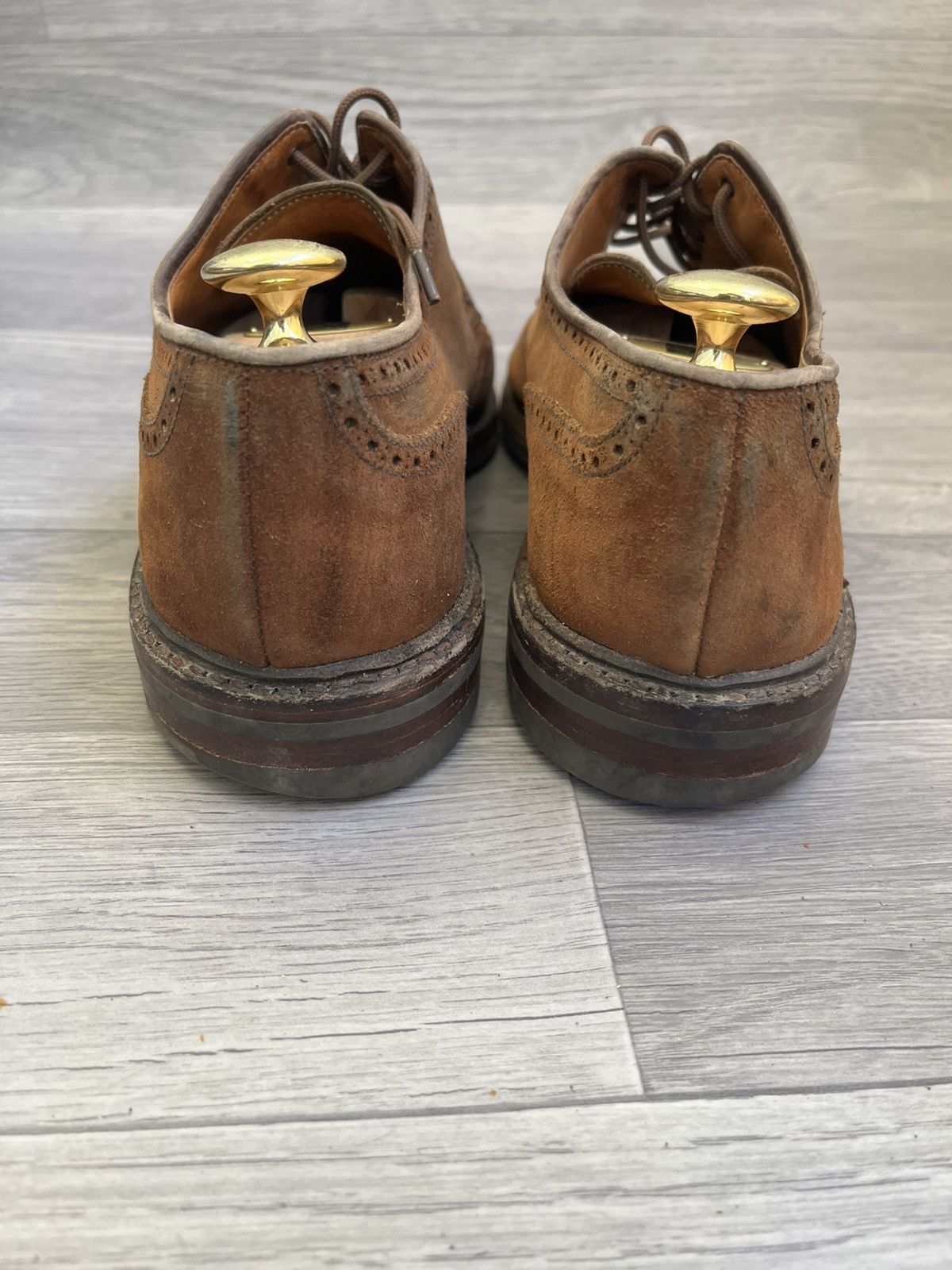Crockett & Jones Crockett & jones brown suede wingtip oxford leather shoes Size US 10.5 / EU 43-44 - 6 Thumbnail