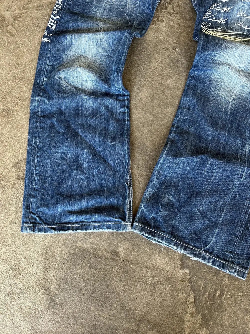 Hysteric Glamour × Japanese Brand Japanese Crazy Ed Hardy Style Distressed Washed Jeans Size US 32 / EU 48 - 9 Thumbnail