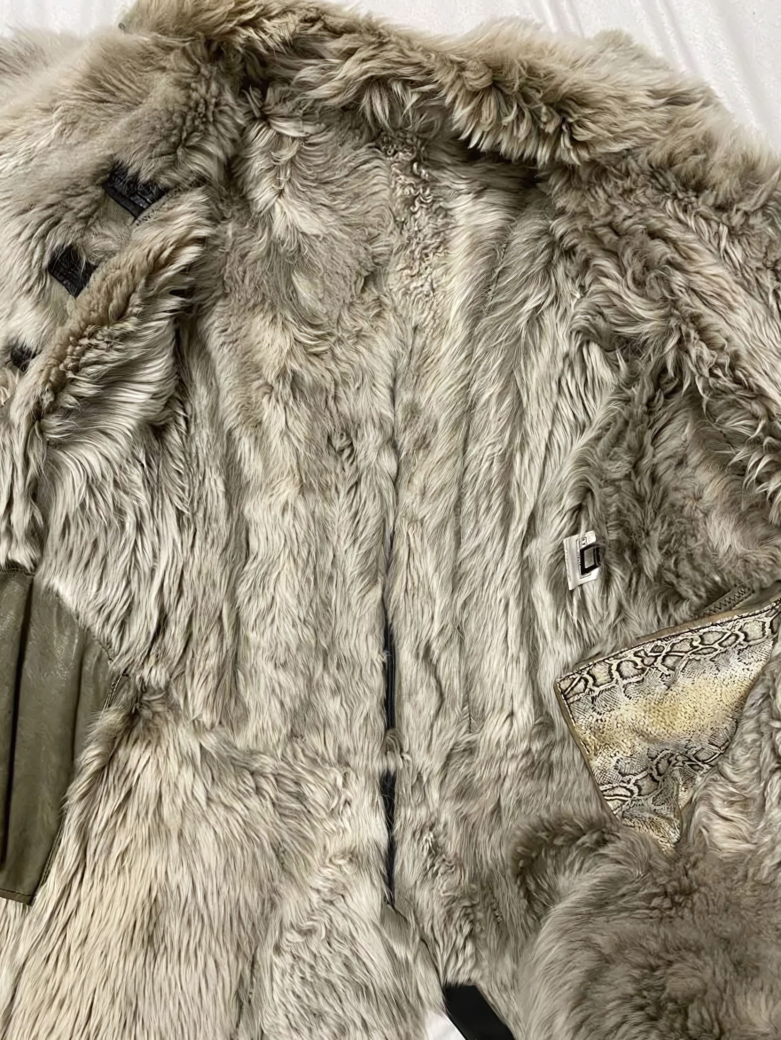 Roberto Cavalli ROBERTO CAVALLI SHEEPSKIN COAT Size M / US 6-8 / IT 42-44 - 5 Thumbnail