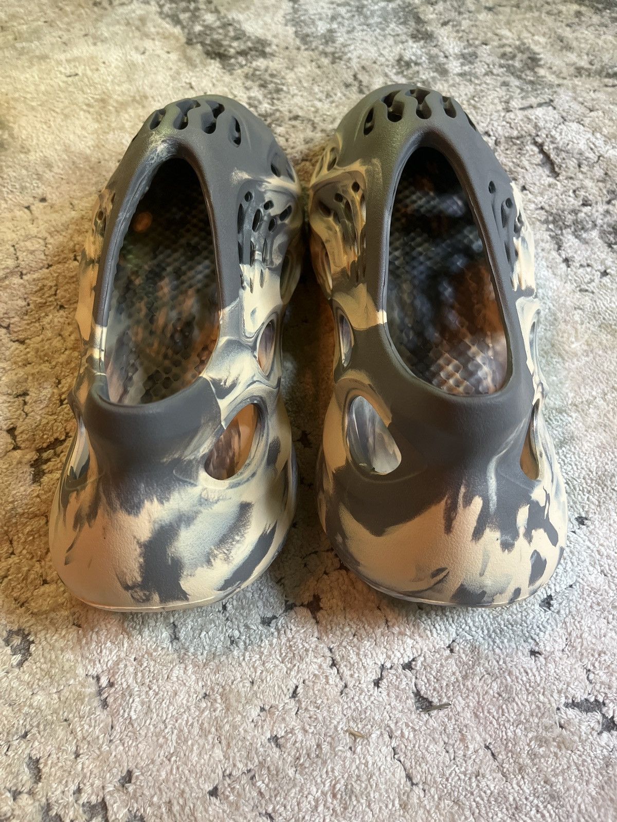 Adidas Adidas Yeezy Foam Runner Moon Gray Size 12 Size US 12 / EU 45 - 4 Thumbnail