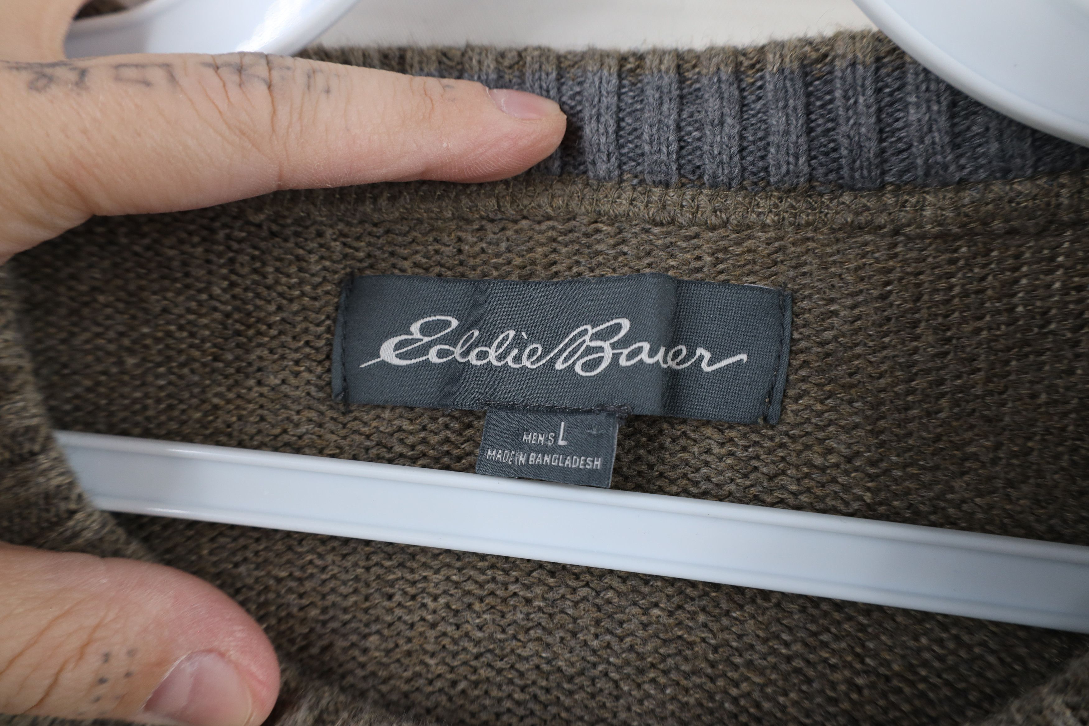 Eddie Bauer × Vintage Vintage Eddie Bauer Blank Cotton Kit Crewneck Sweater Beige Size US L / EU 52-54 / 3 - 4 Thumbnail