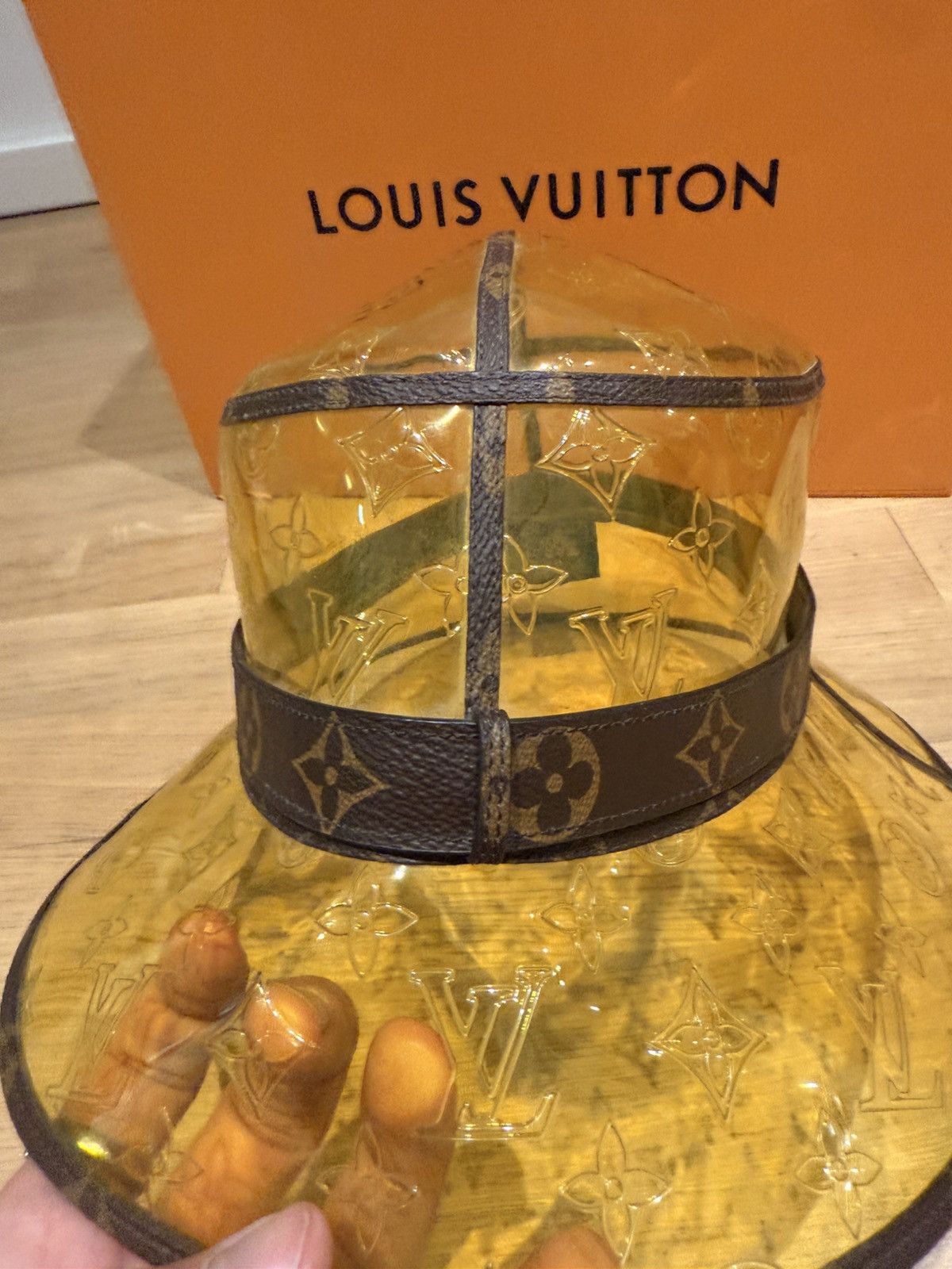Louis Vuitton Louis Vuitton Bucket Hat Yellow Monogram (Rare Runway Piece) Size ONE SIZE - 22 Thumbnail