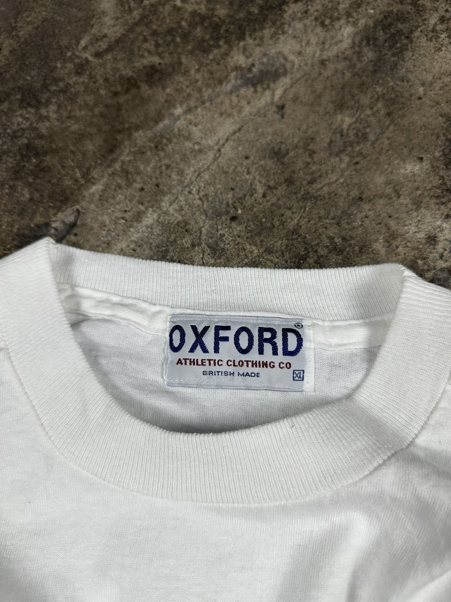 Vintage 90s Vintage Oxford University College T-shirt Size US XL / EU 56 / 4 - 5 Thumbnail